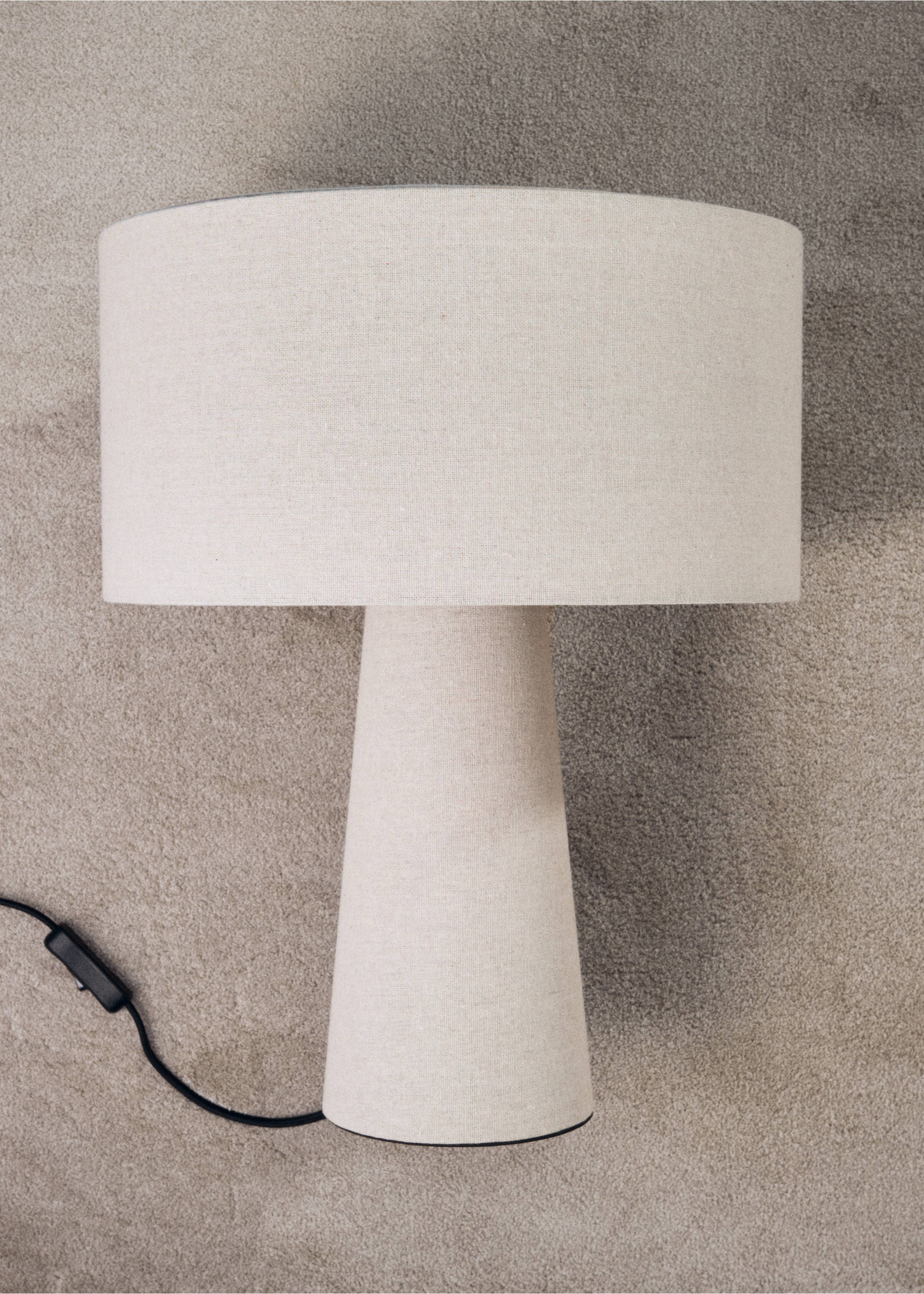 Große Tischlampe aus Gewebe - Detail des Artikels 7, Beige. Ref: 17006729-00.