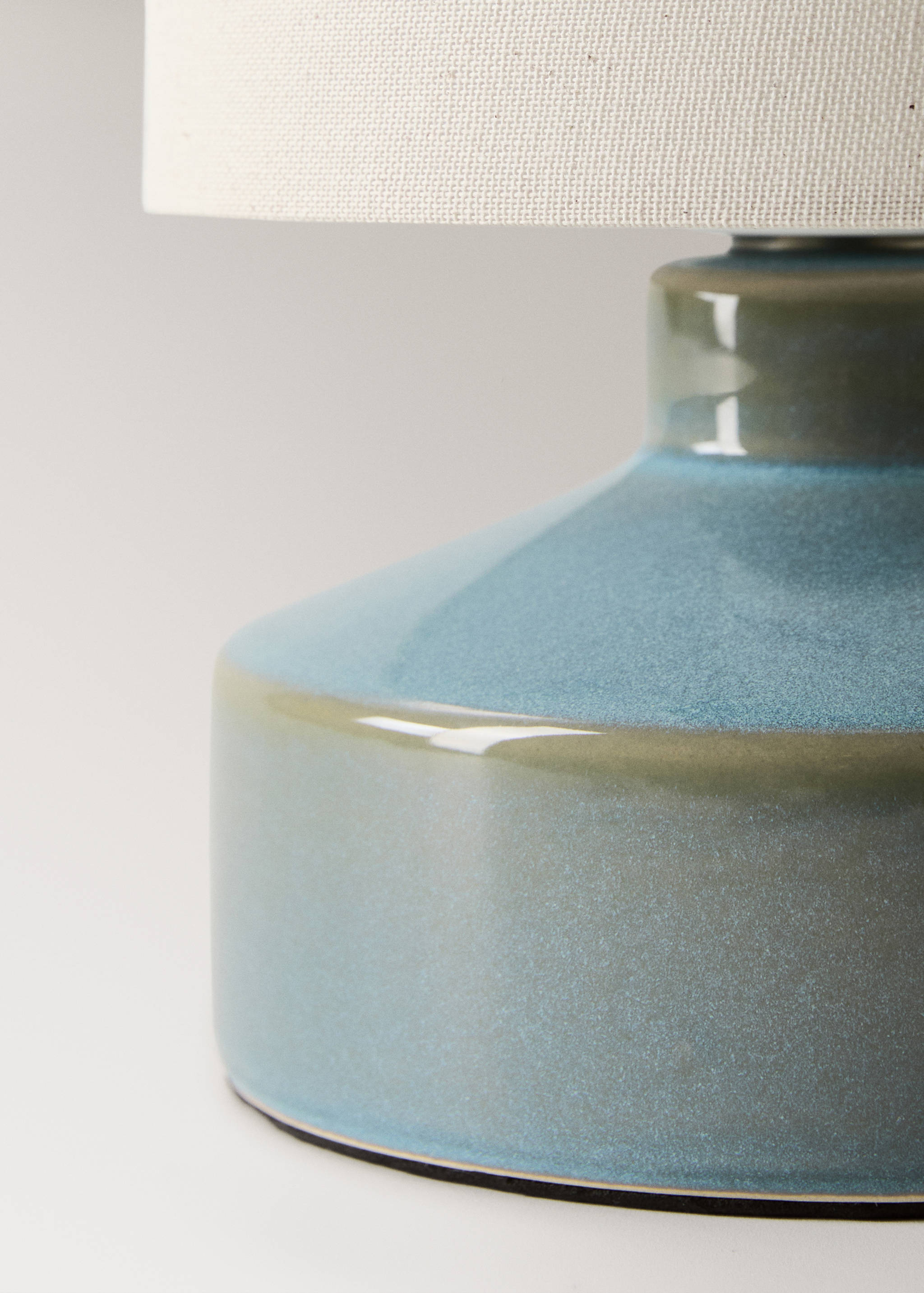 Lamp with ceramic base - Details of the article 1