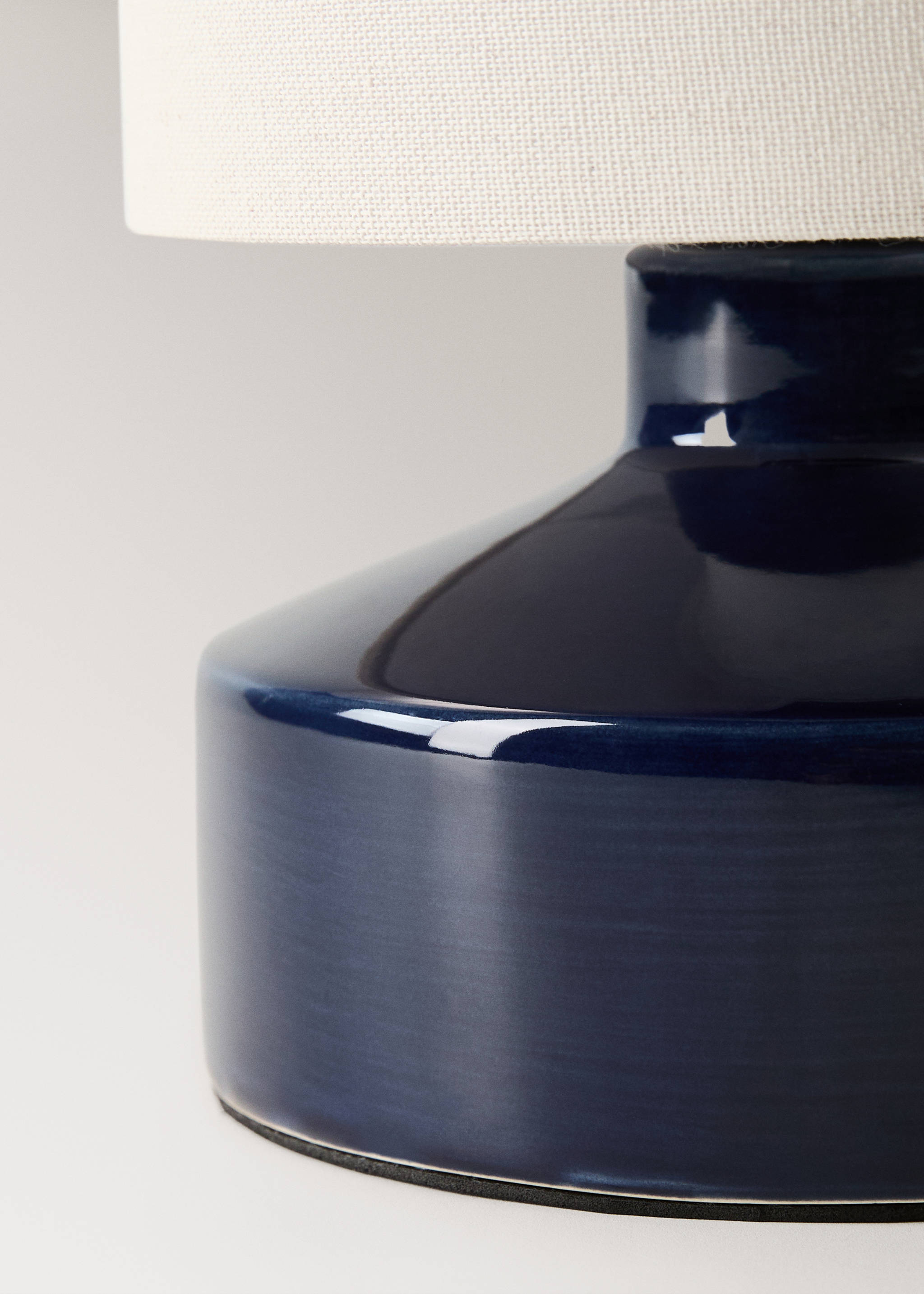 Lampa z ceramiczną bazą - Szczegóły artykułu 1