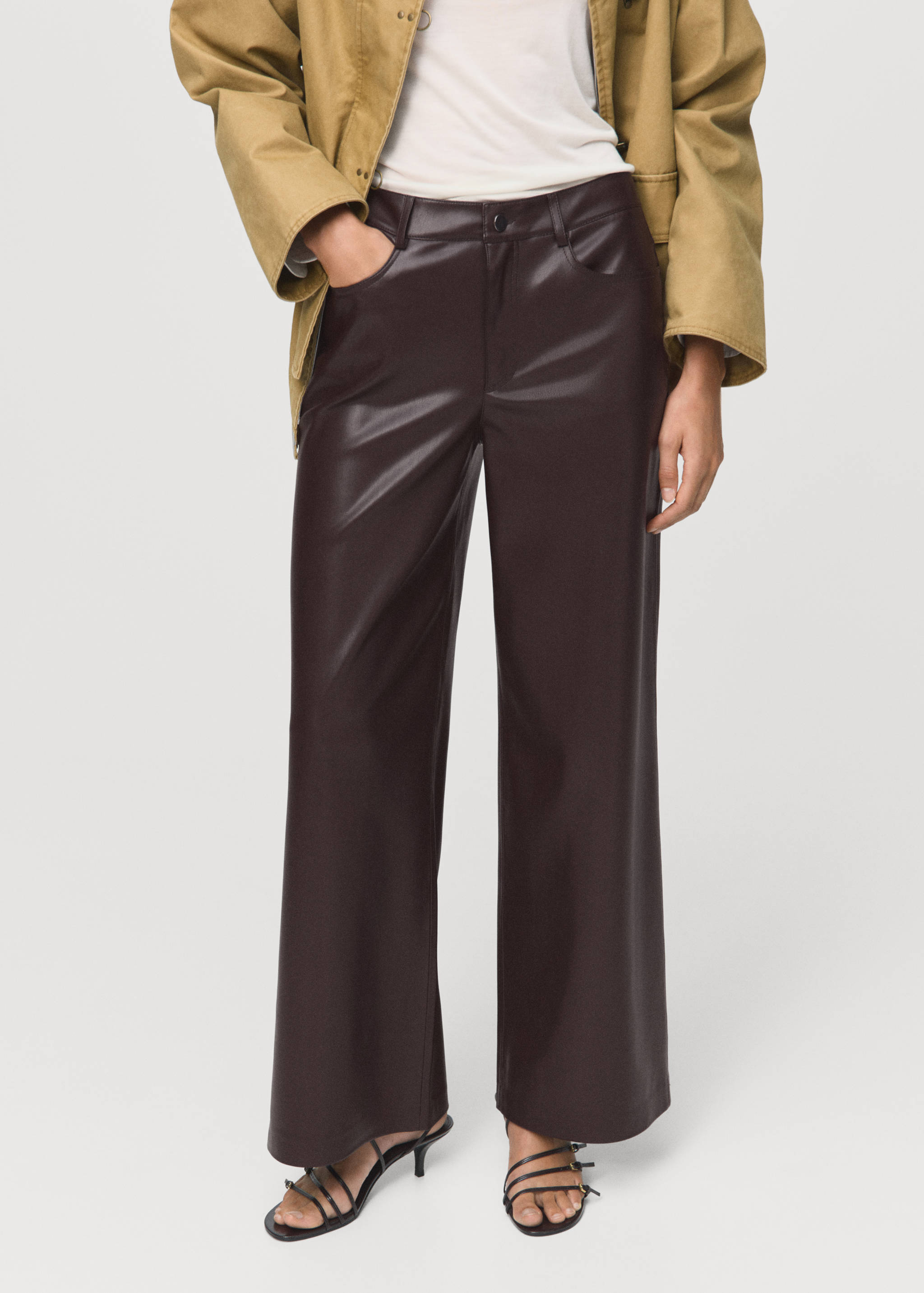 Pantalon droit cuir synthétique - Plan moyen