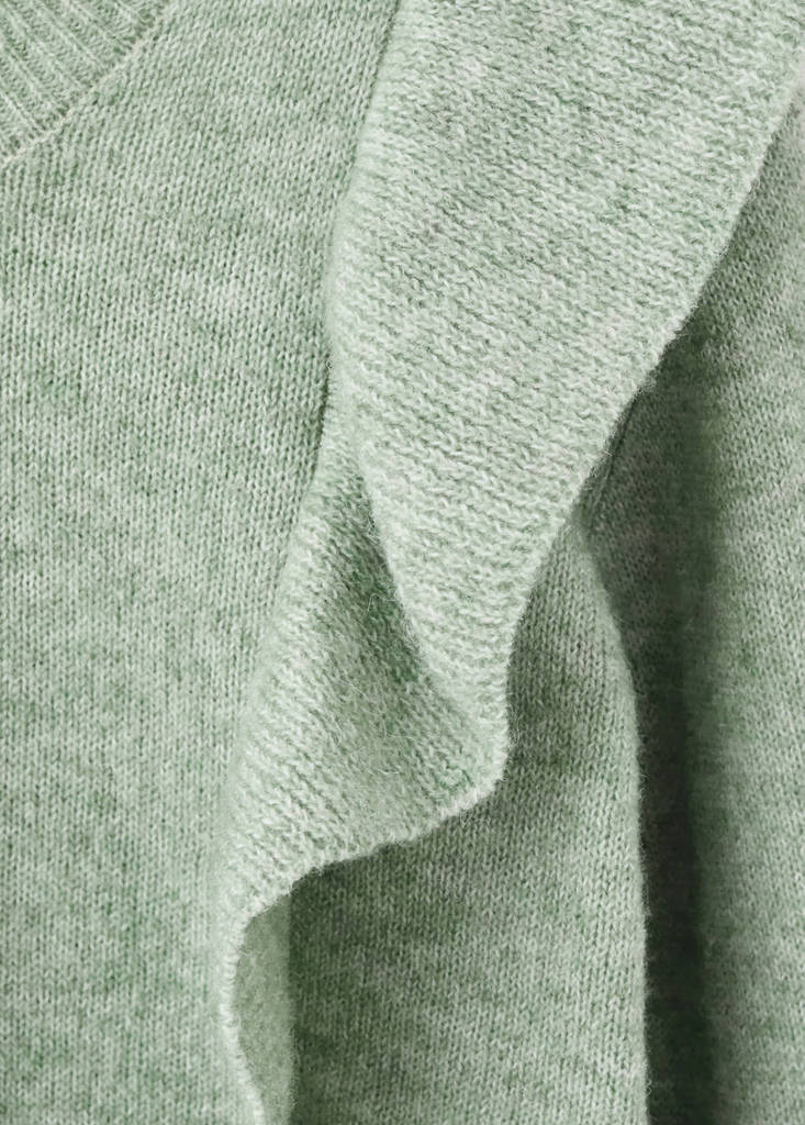 Ruffle knitted sweater — Green