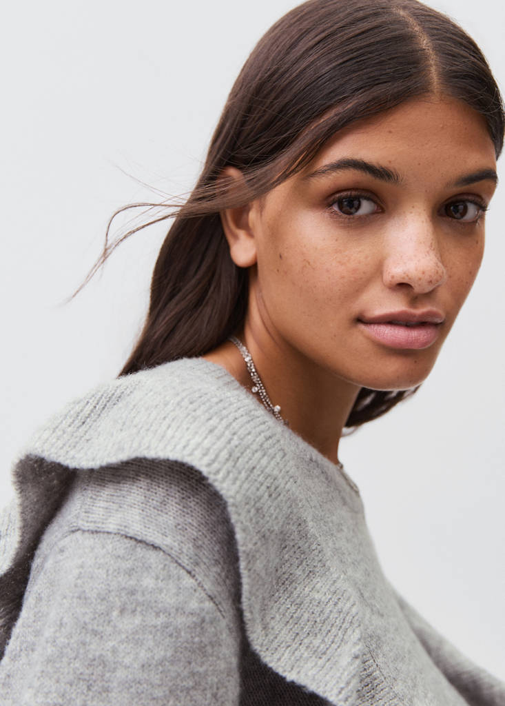 Ruffle knitted sweater — Medium Heather Grey