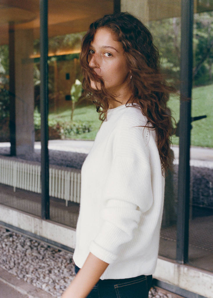 Long-sleeve knitted sweater — White