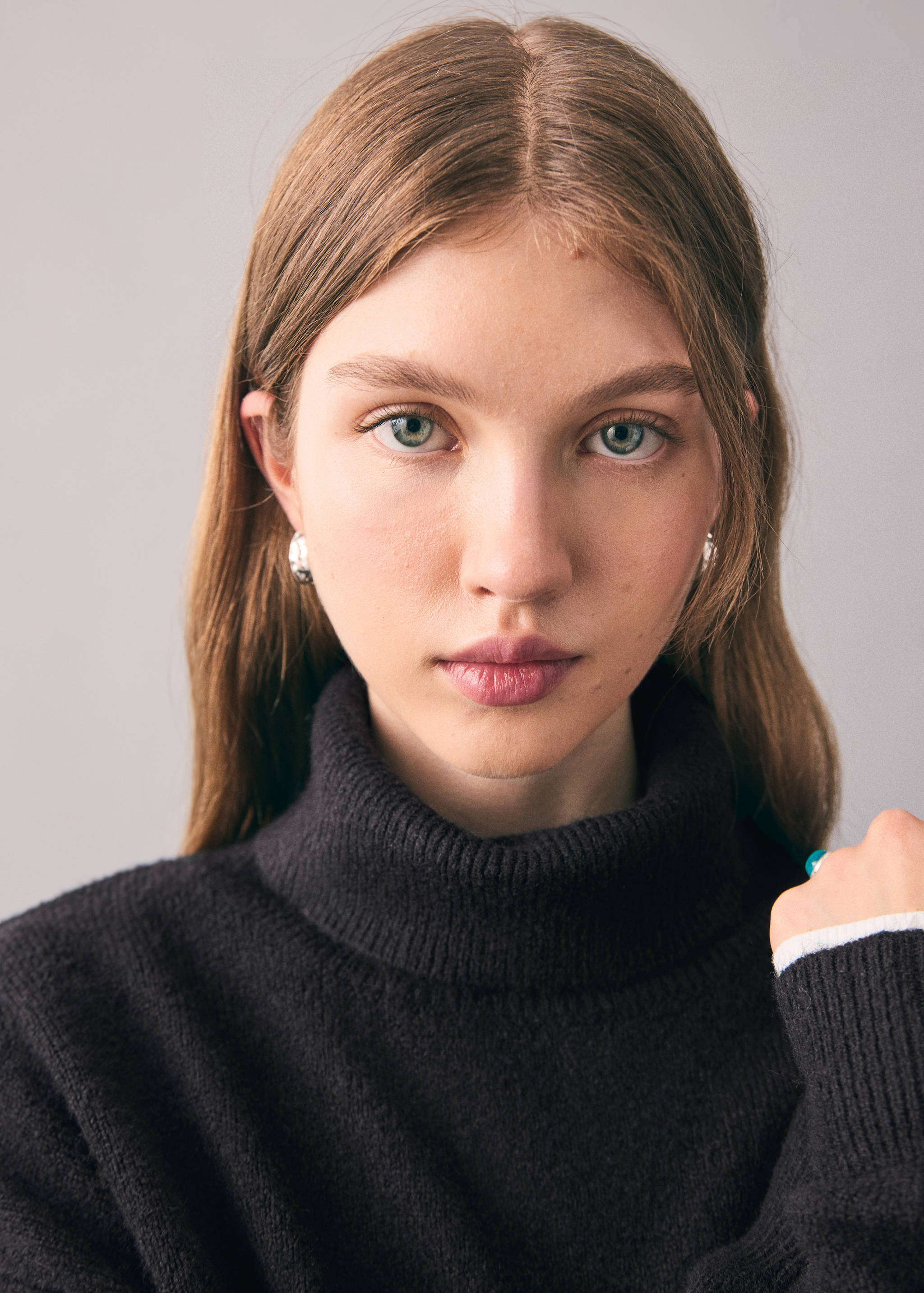 Turtleneck knit sweater - Details of the article 1