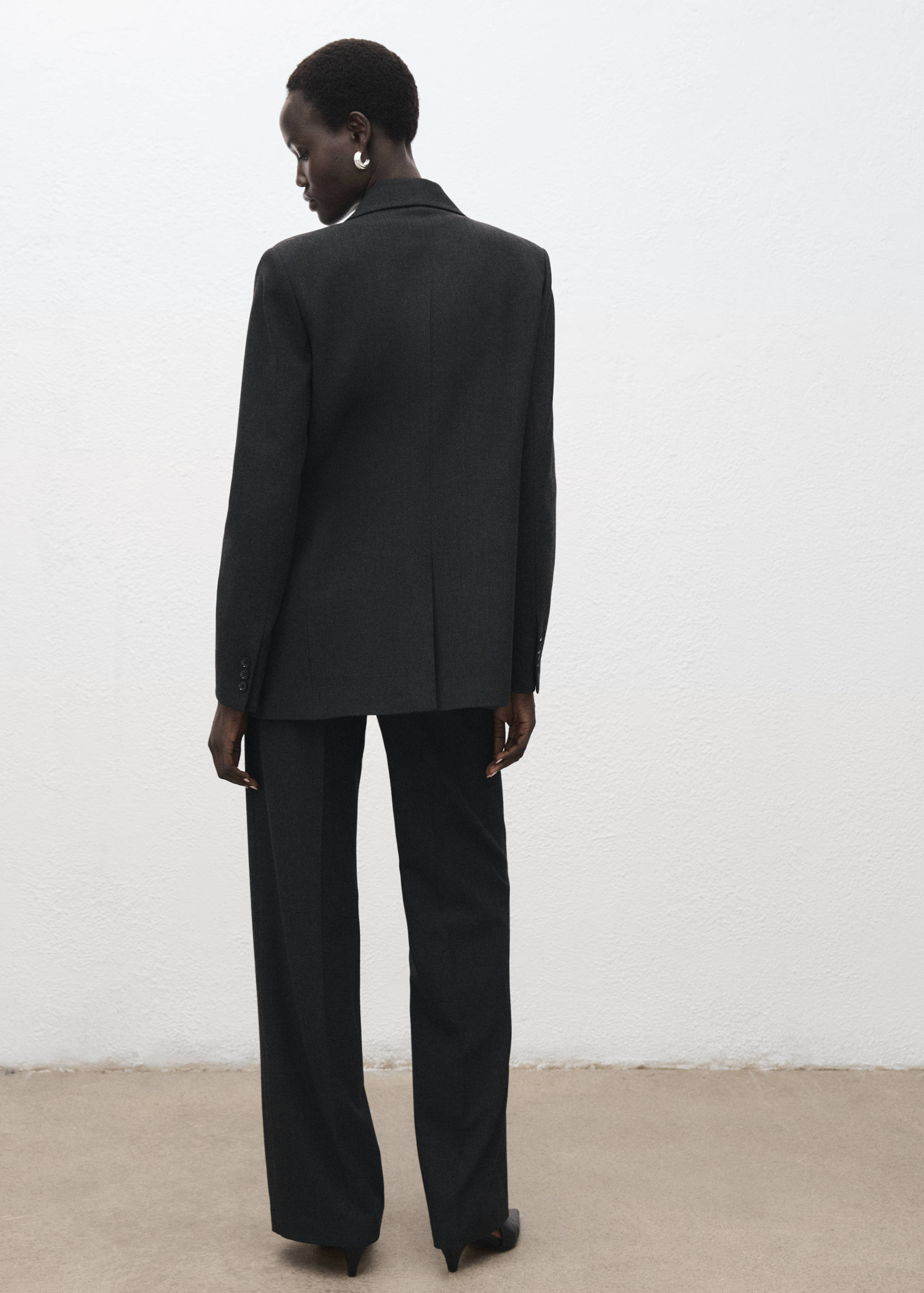 Pleated suit pants - Reverse of the article