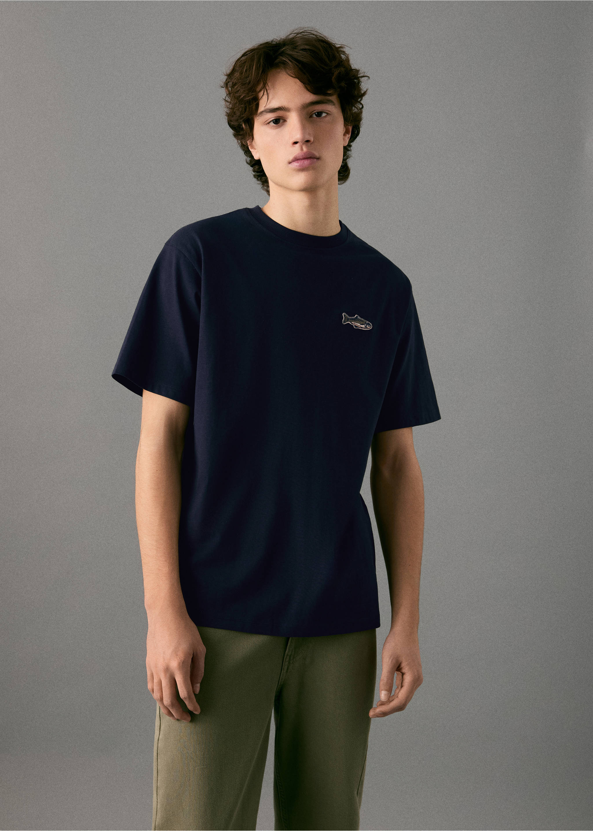 Camiseta algodón bordado pez - Plano medio, Azul marino. Ref: 17007778-00.