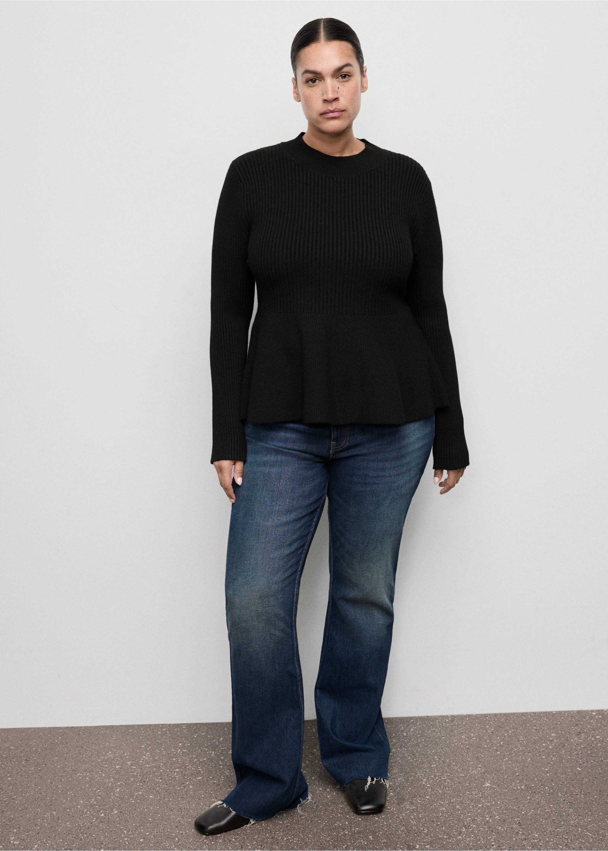 Ribbed peplum sweater - Details of the article 3, Black. Ref: 17007783-00.