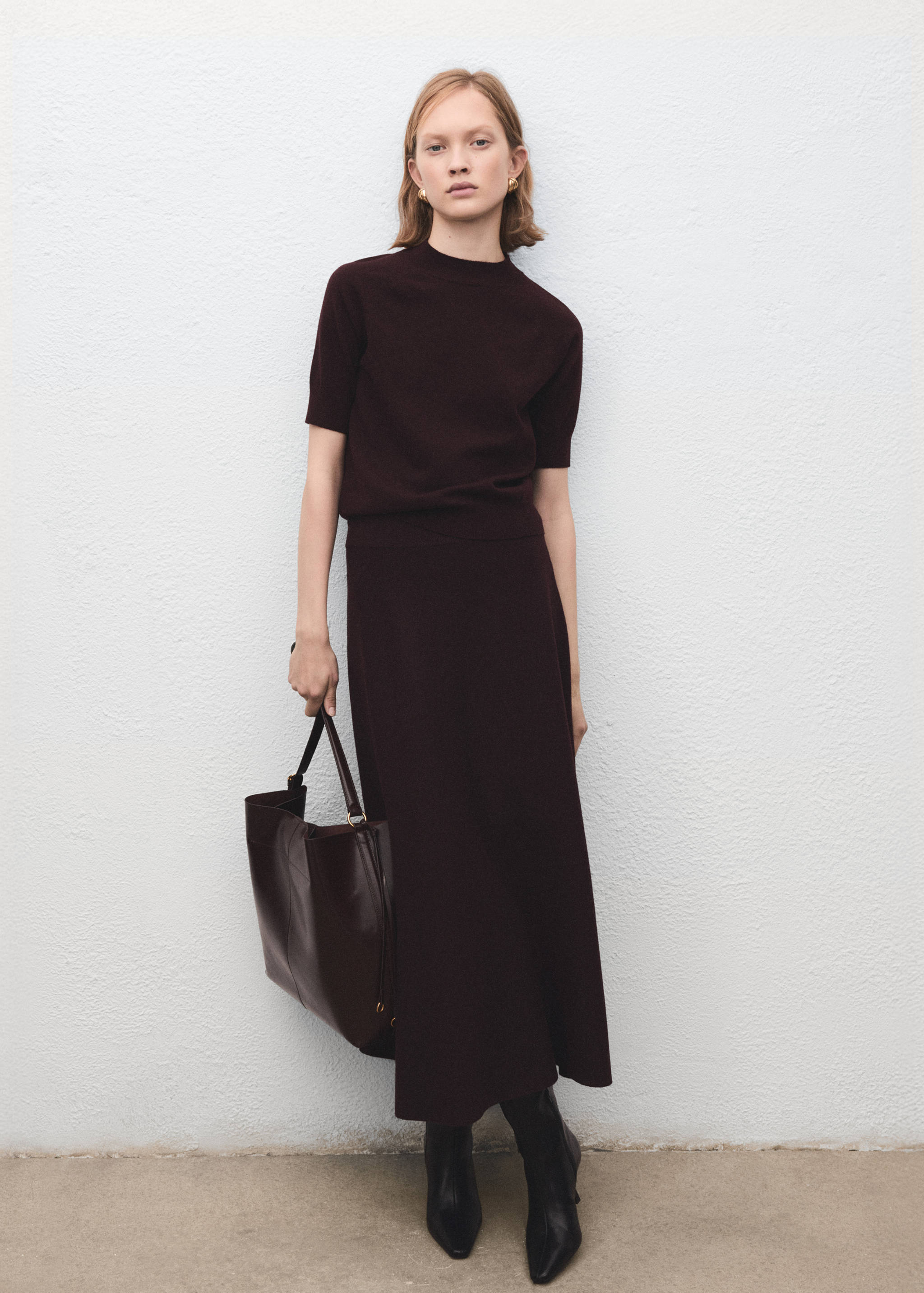 Camisola com mistura de lã e mangas curtas - Plano geral