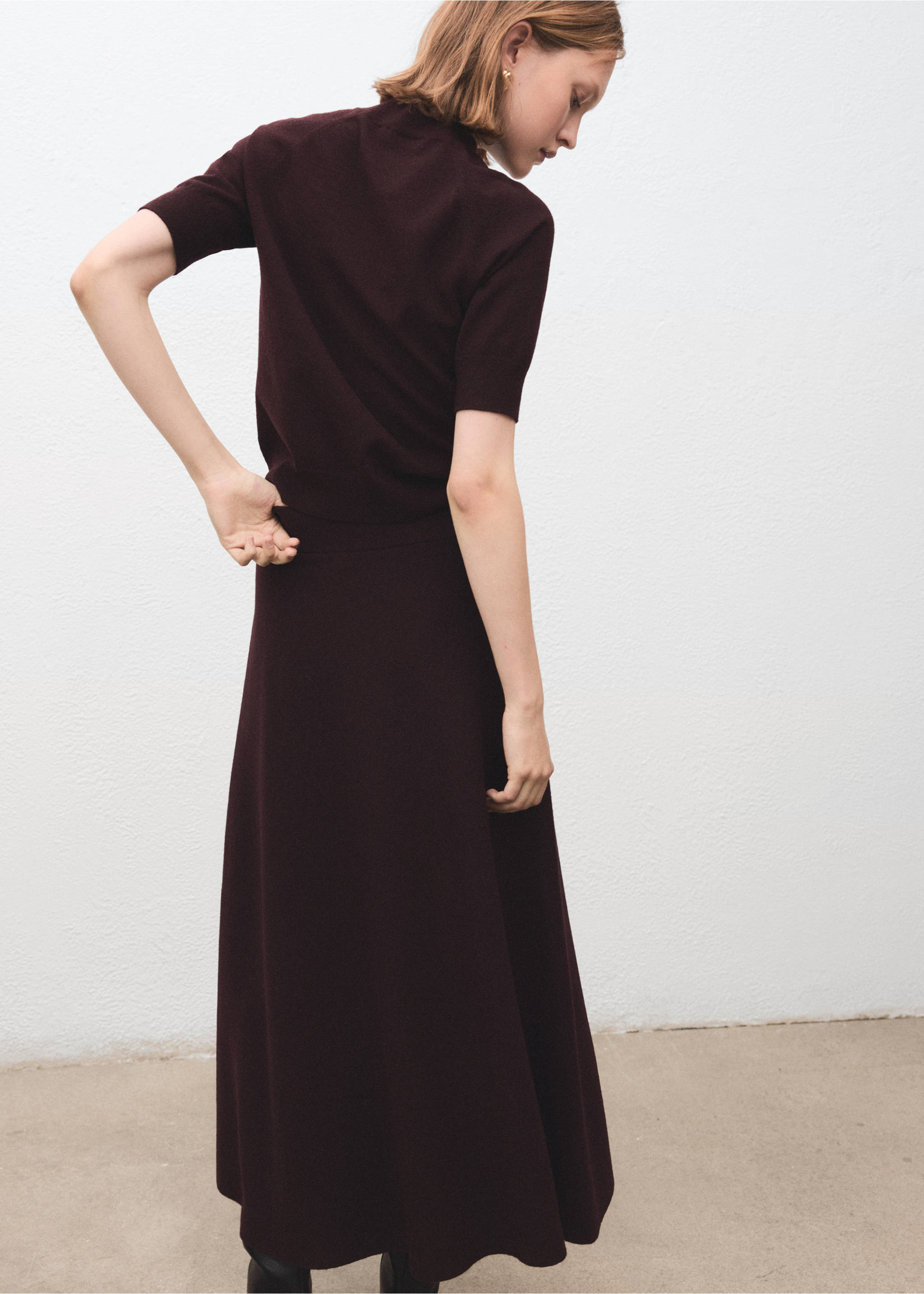 Short-sleeved wool-blend sweater - Reverse of the article, Wine. Ref: 17007784-00.