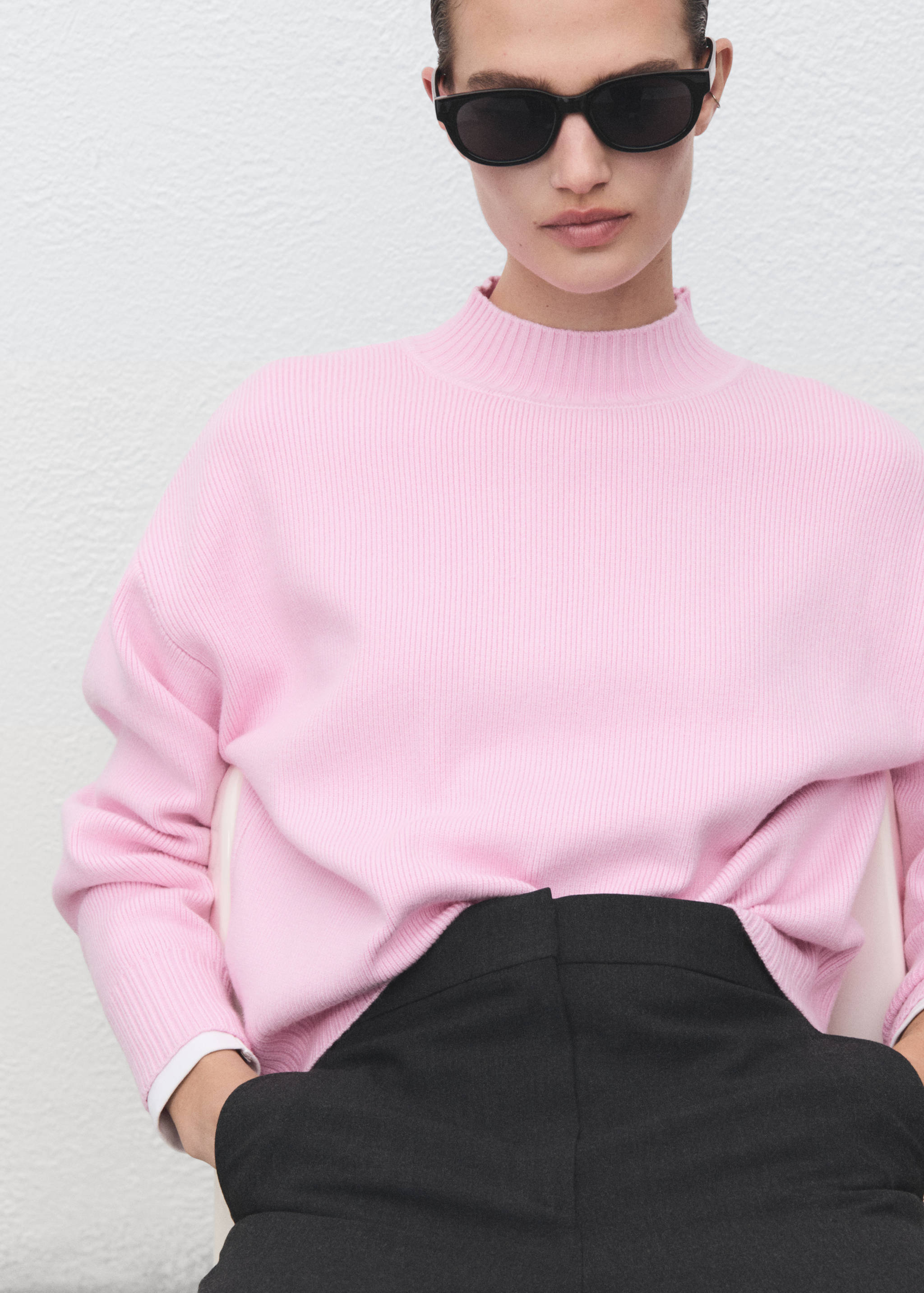 High collar sweater - Details of the article 2