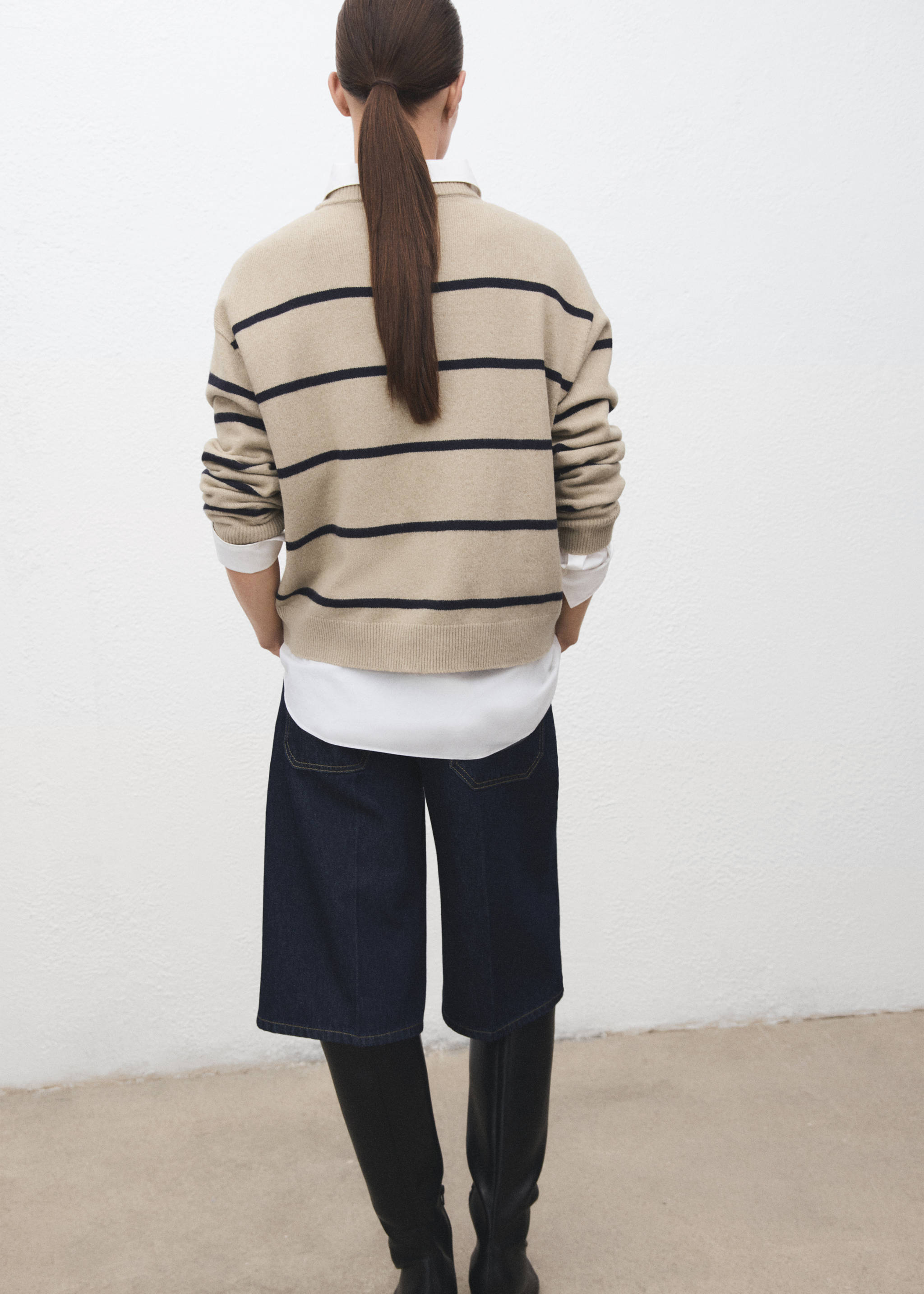 Pulover din tricot cu dungi - Spatele articolului