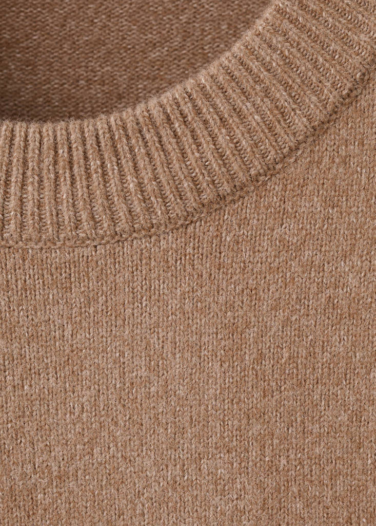 Round-neck knitted sweater — Medium Brown