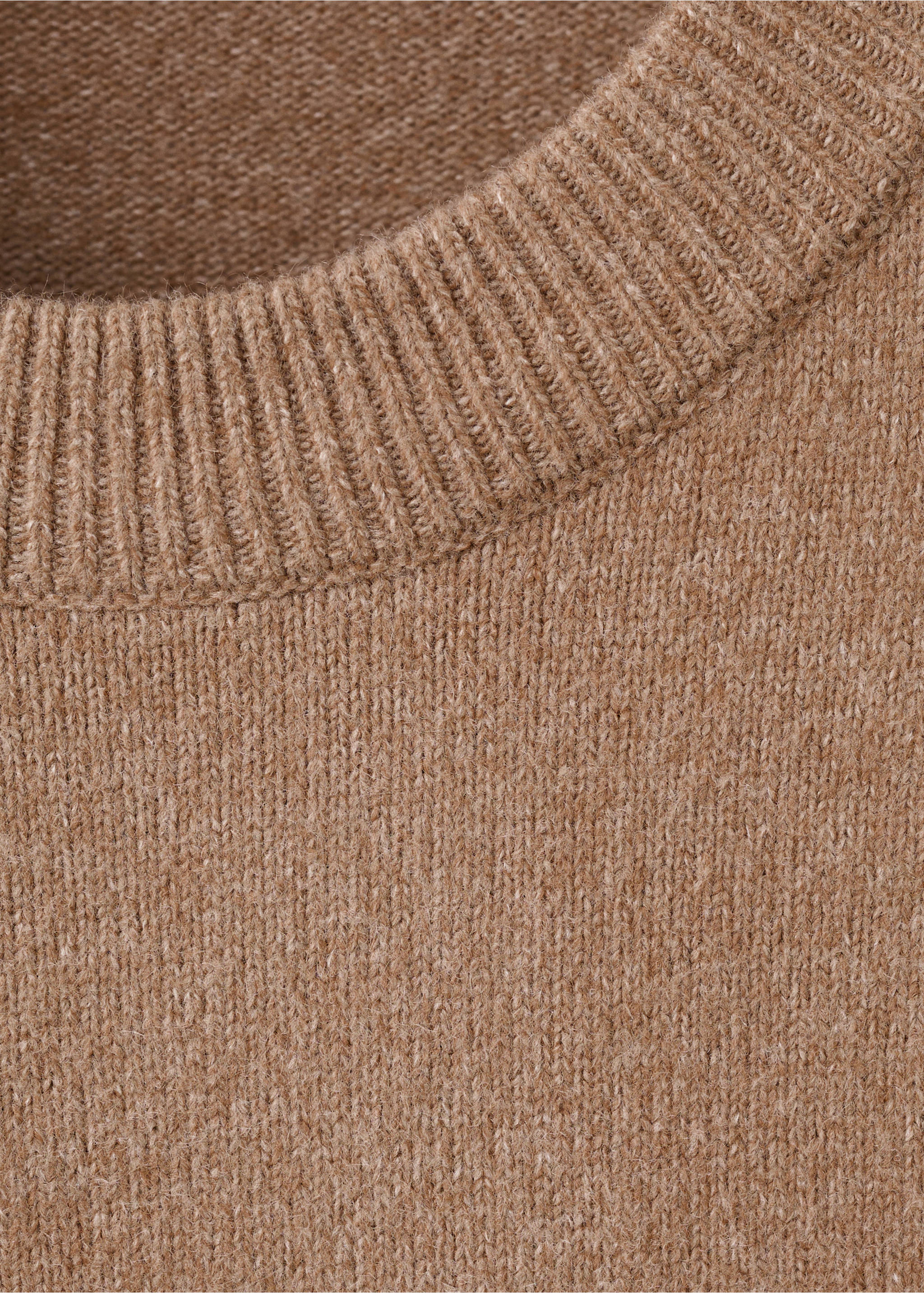 Round-neck knitted sweater - Details of the article 8, Medium Brown. Ref: 17007790-00.