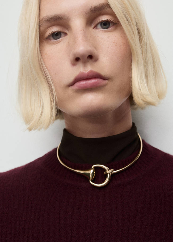 Medium-knit sweater — Maroon