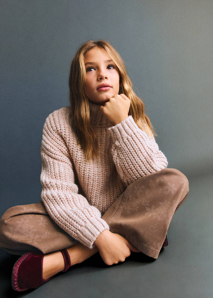 Turtleneck knit sweater — Pale Pink