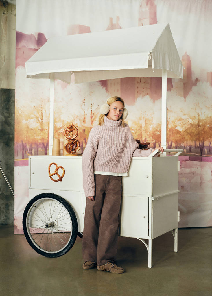 Turtleneck knit sweater — Pale Pink