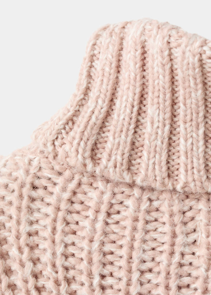 Turtleneck knit sweater — Pale Pink