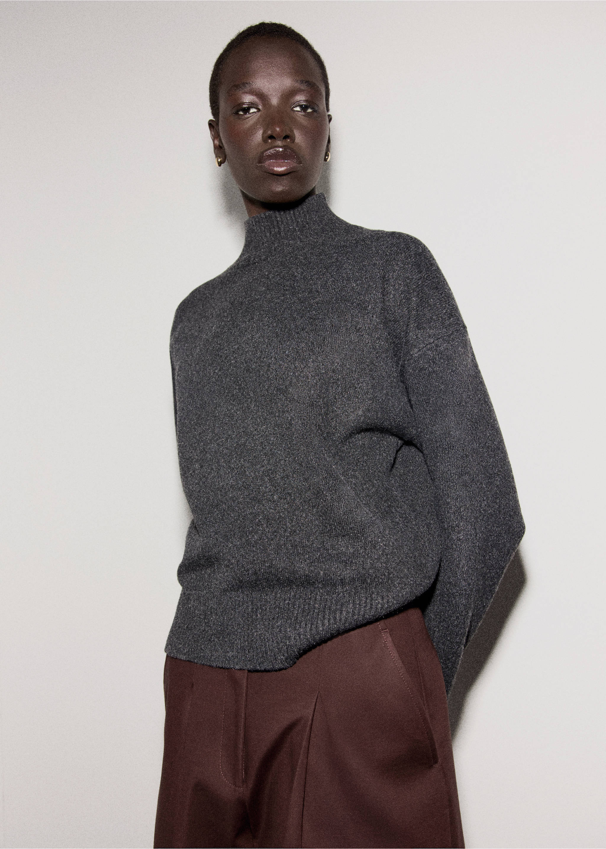 Ribbed turtleneck sweater - Medium plane, Charcoal. Ref: 17007801-00.