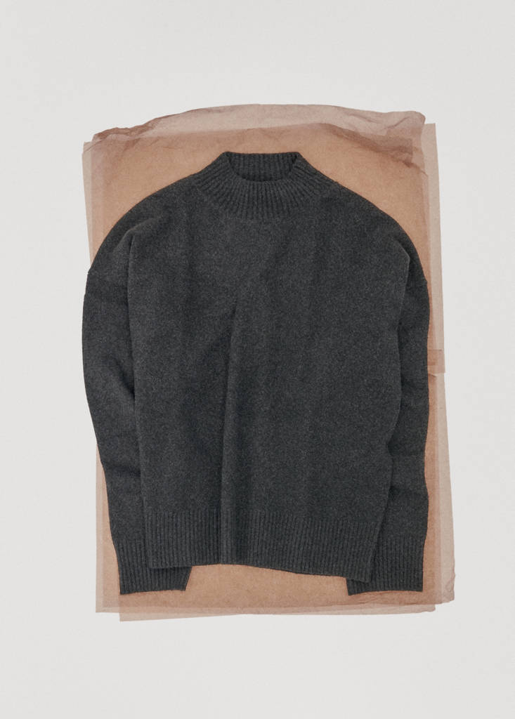 Ribbed turtleneck sweater — Charcoal
