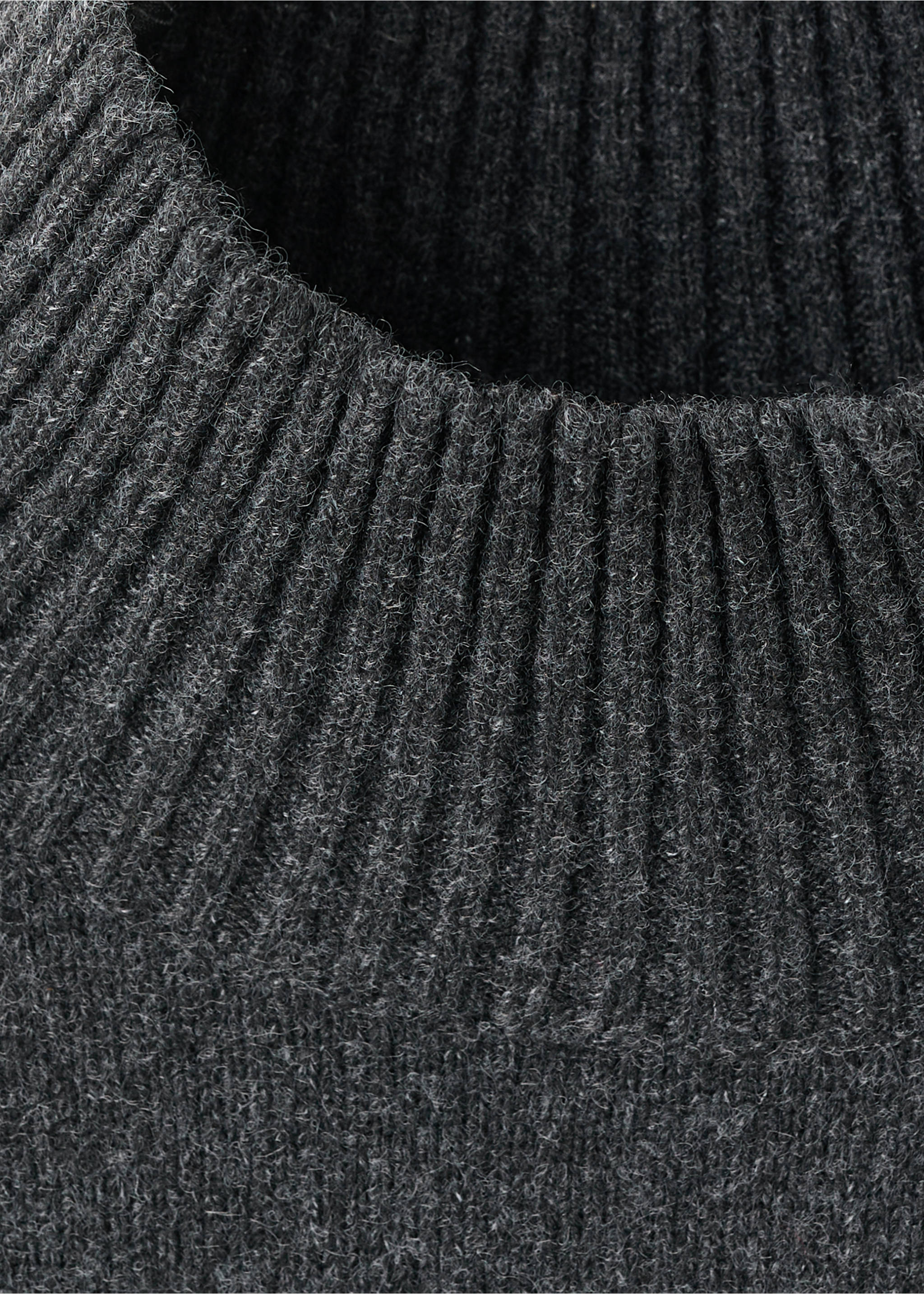 Ribbed turtleneck sweater - Details of the article 8, Charcoal. Ref: 17007801-00.