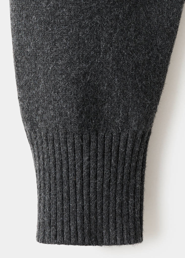 Ribbed turtleneck sweater — Charcoal