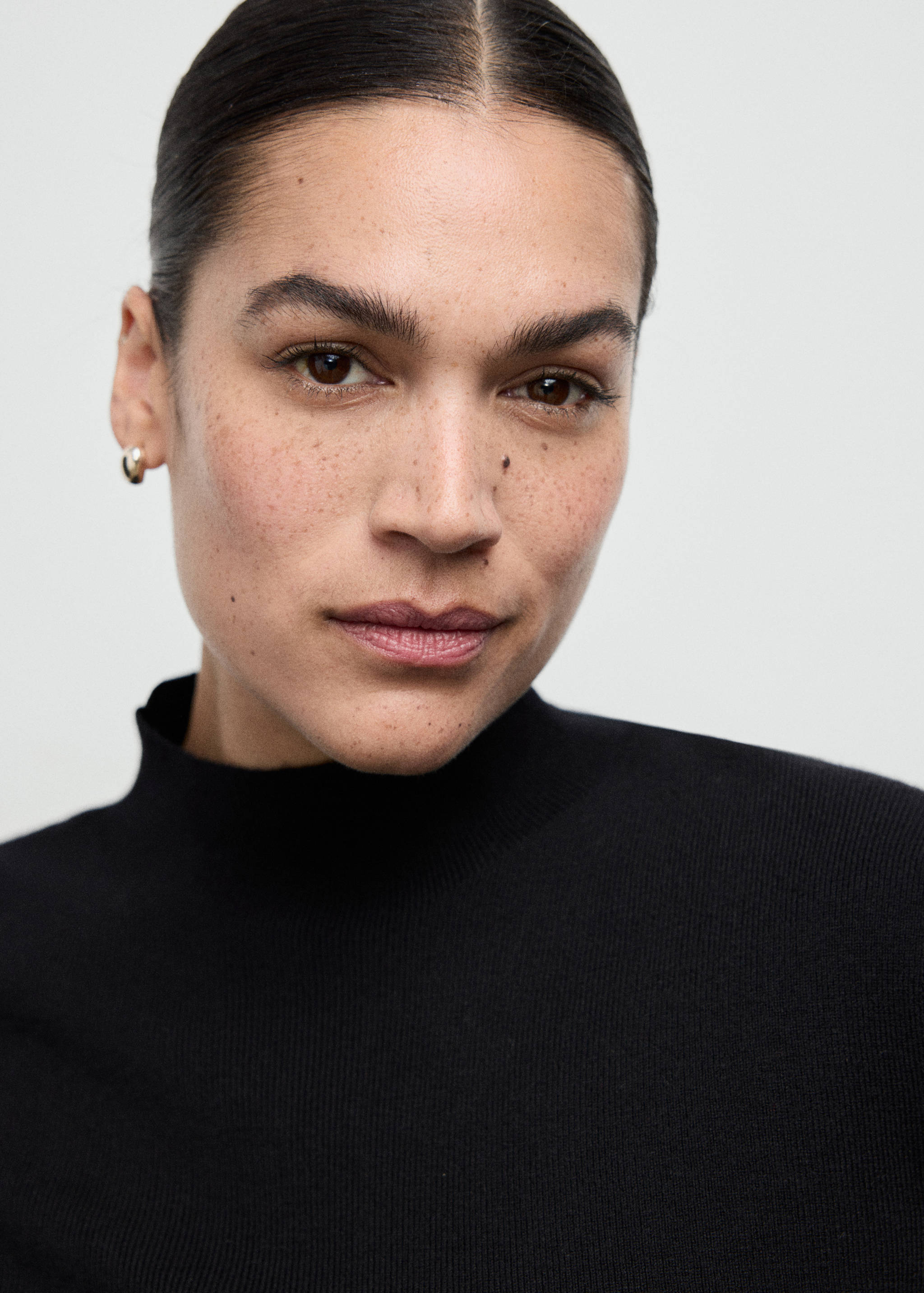 Fitted sweater with perkins neck - Details of the article 4