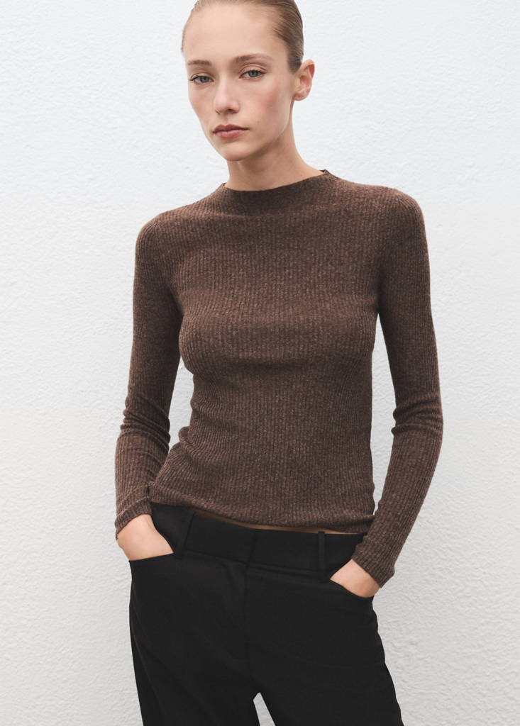 Ribbed sweater with perkins neck — Chocolate