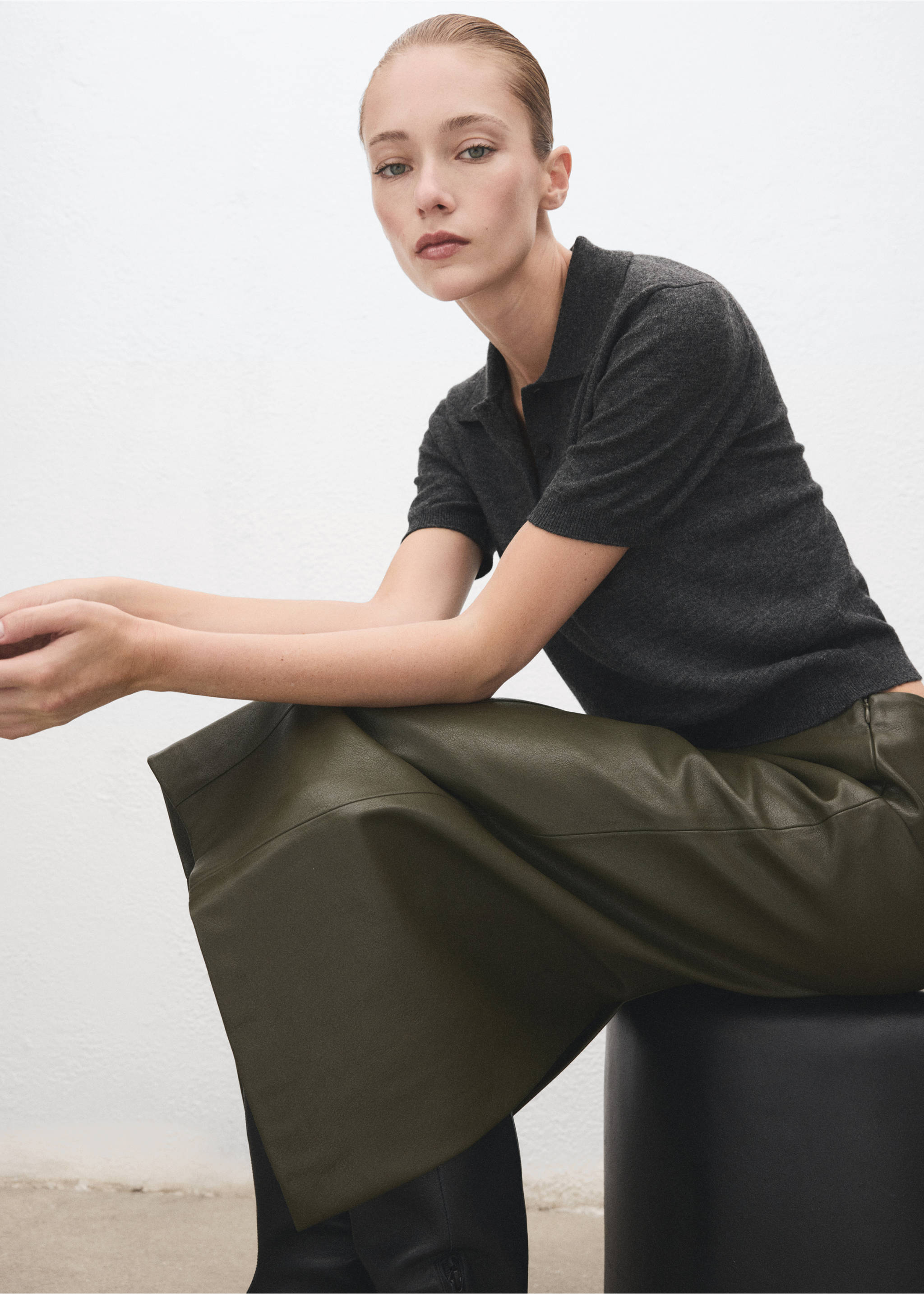 Polo neck sweater - Details of the article 1, Medium Heather Grey. Ref: 17007811-00.