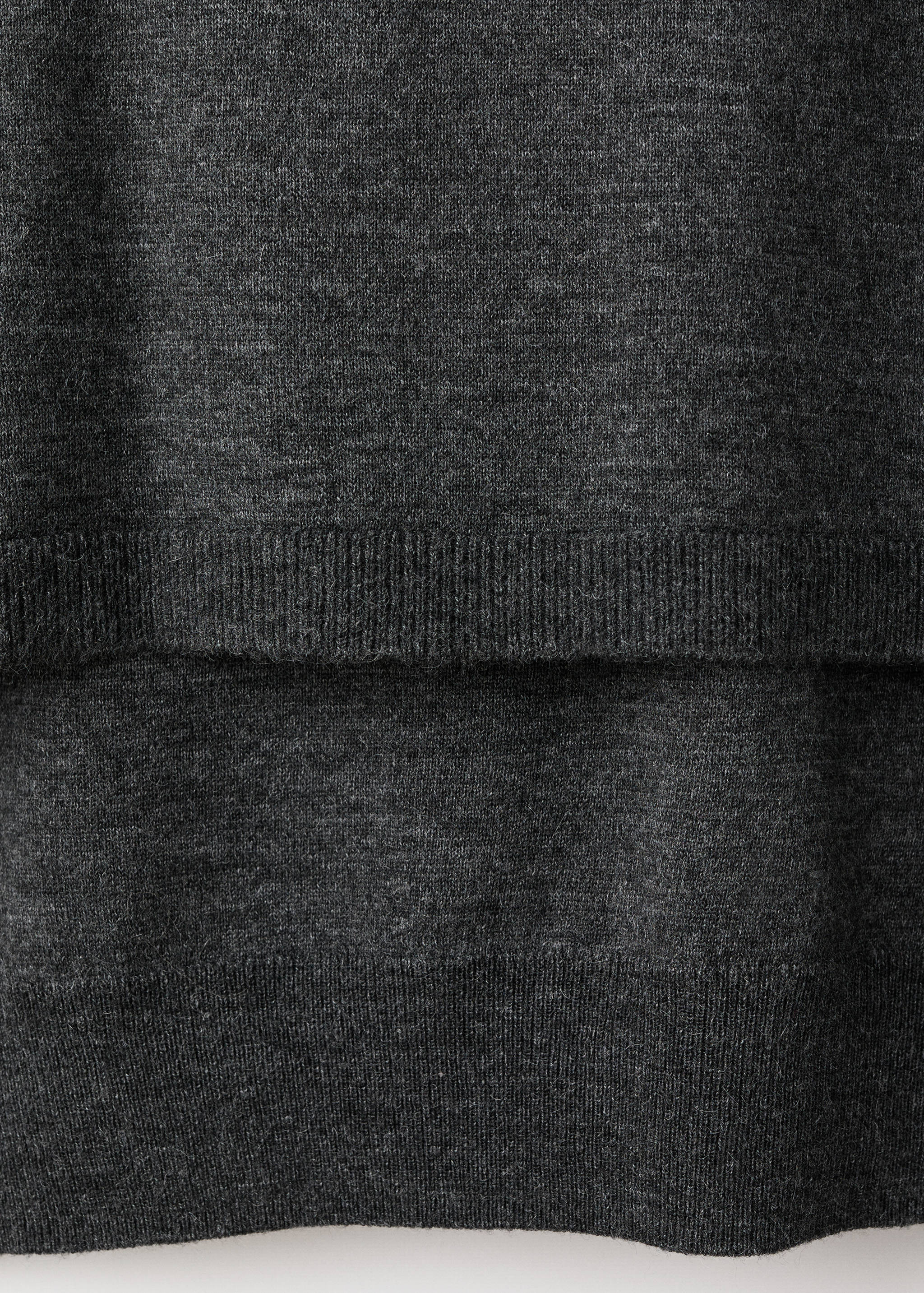 Combined-design sweater - Details of the article 0