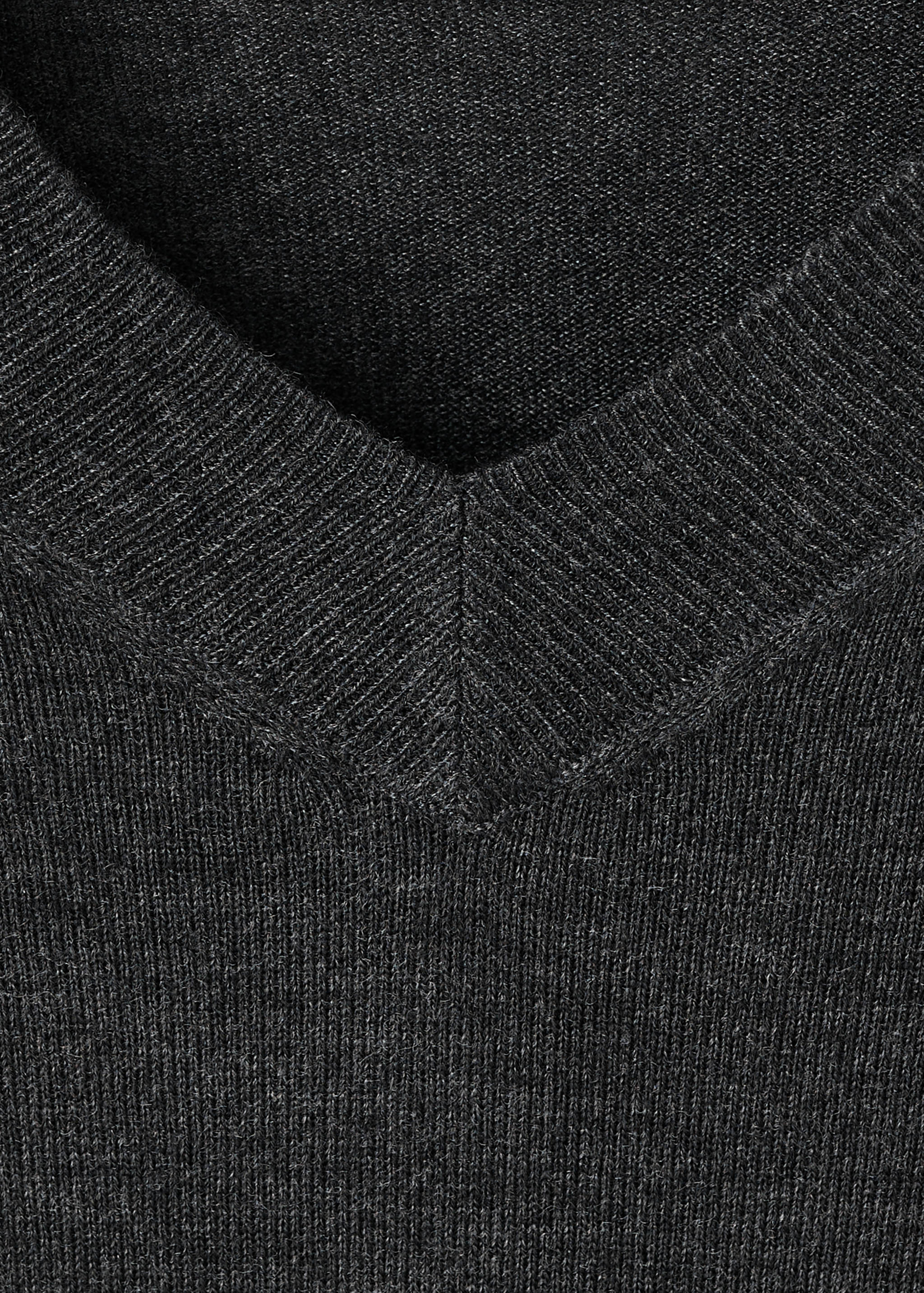 V-neck knit sweater - Details of the article 8