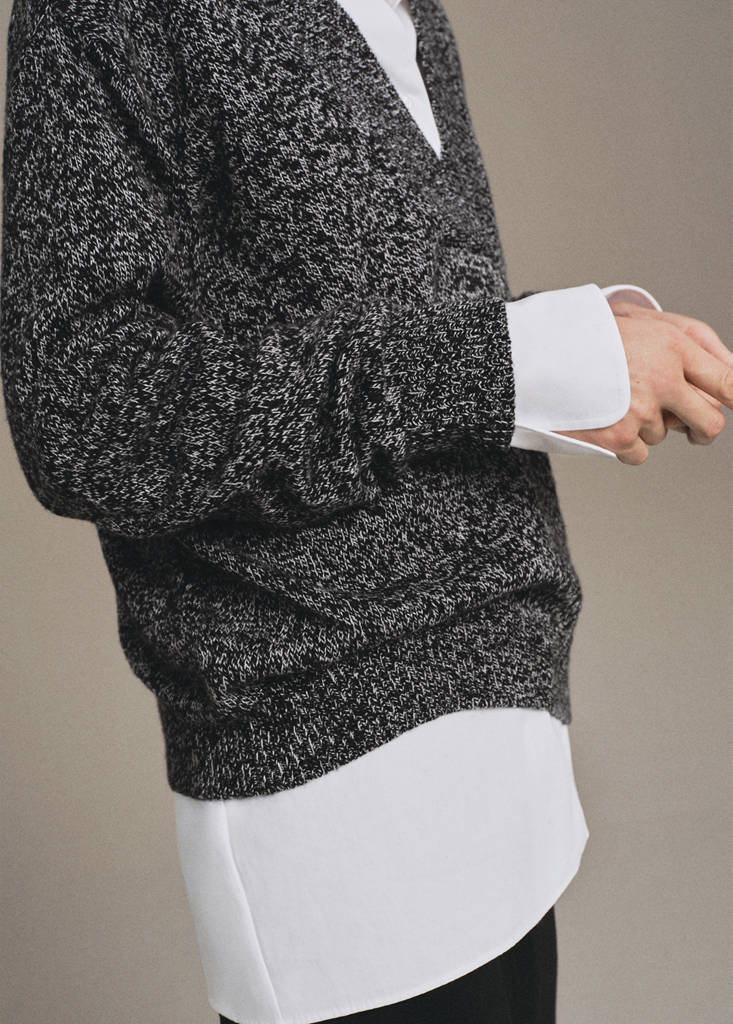 Speckled V-neck sweater — Black