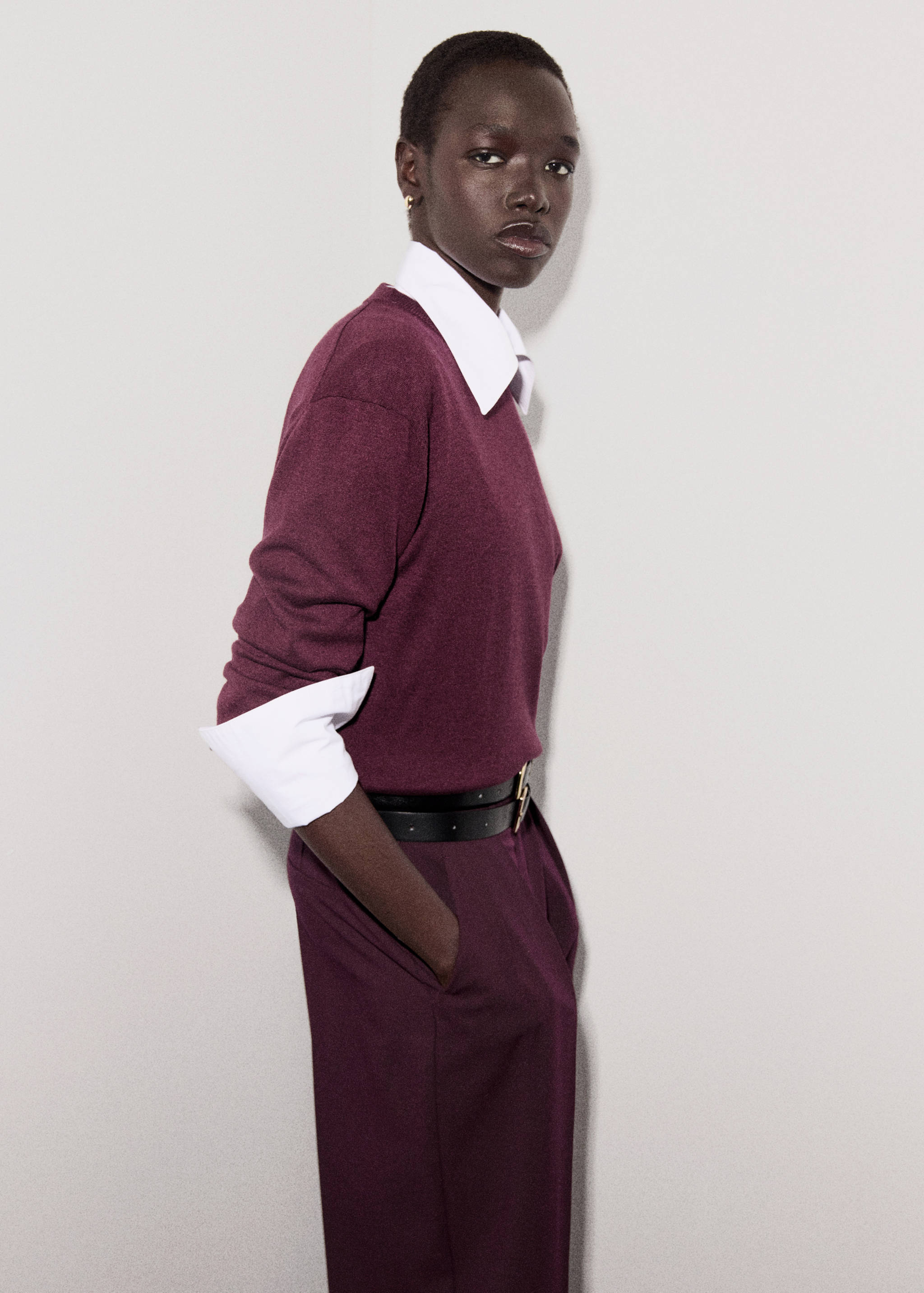 Camisola de malha fina com gola redonda - Plano médio