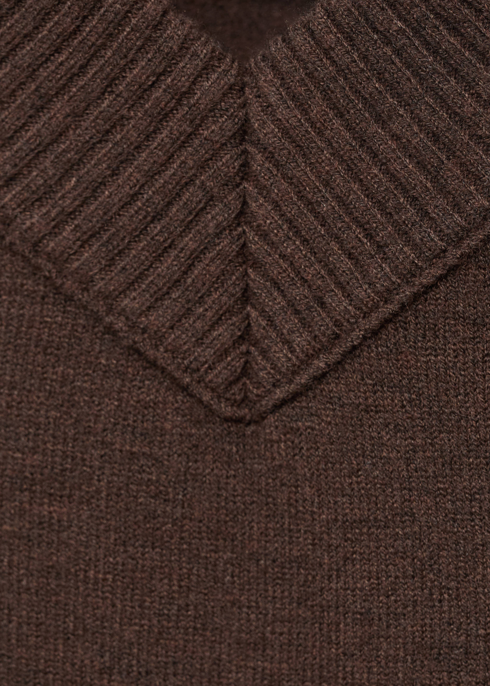 V-neck knit sweater - Details of the article 8