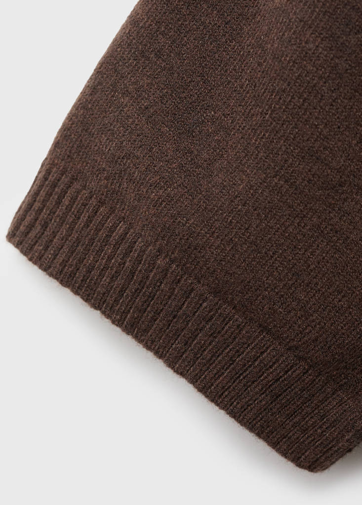 V-neck knit sweater — Chocolate