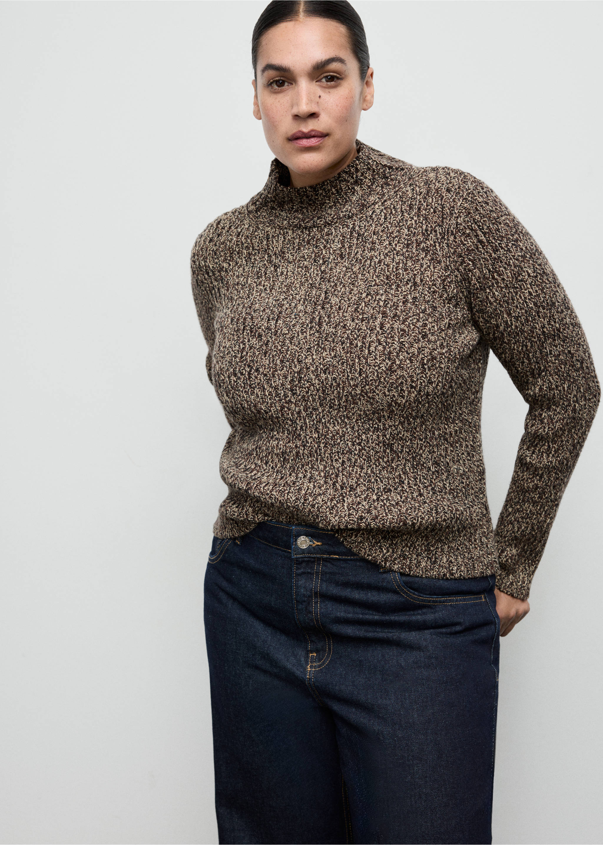 Speckled perkins-neck sweater - Details of the article 5, Chocolate. Ref: 17007823-00.