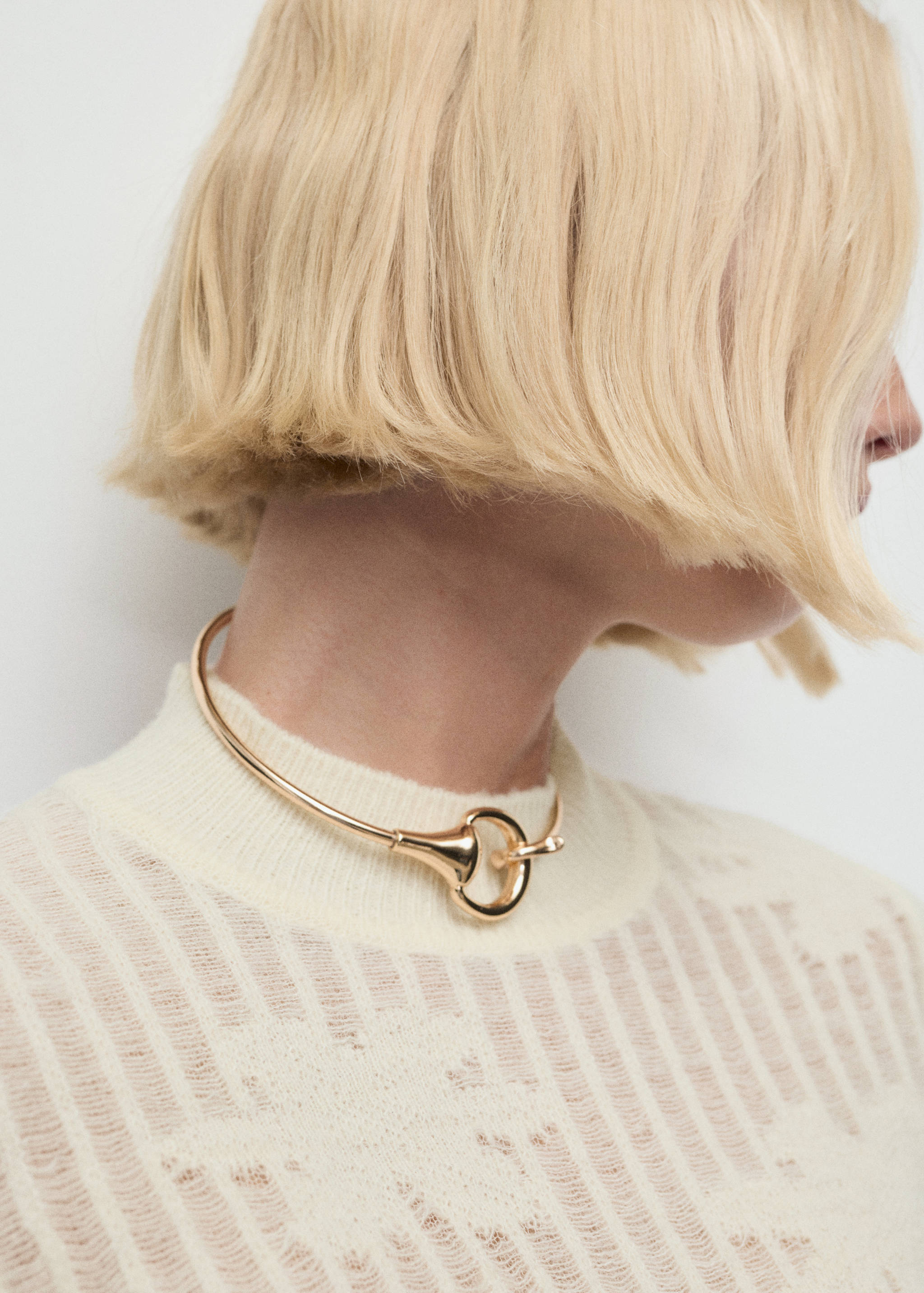 Openwork knitted floral sweater - Details of the article 1