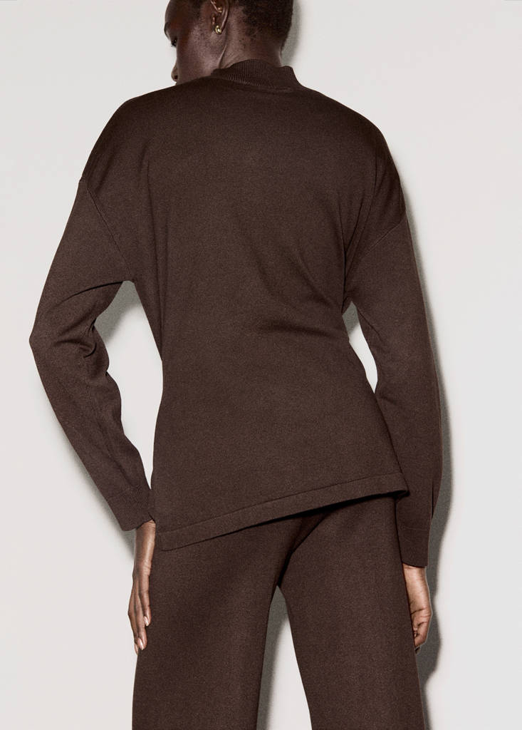 Knot detail sweater — Chocolate
