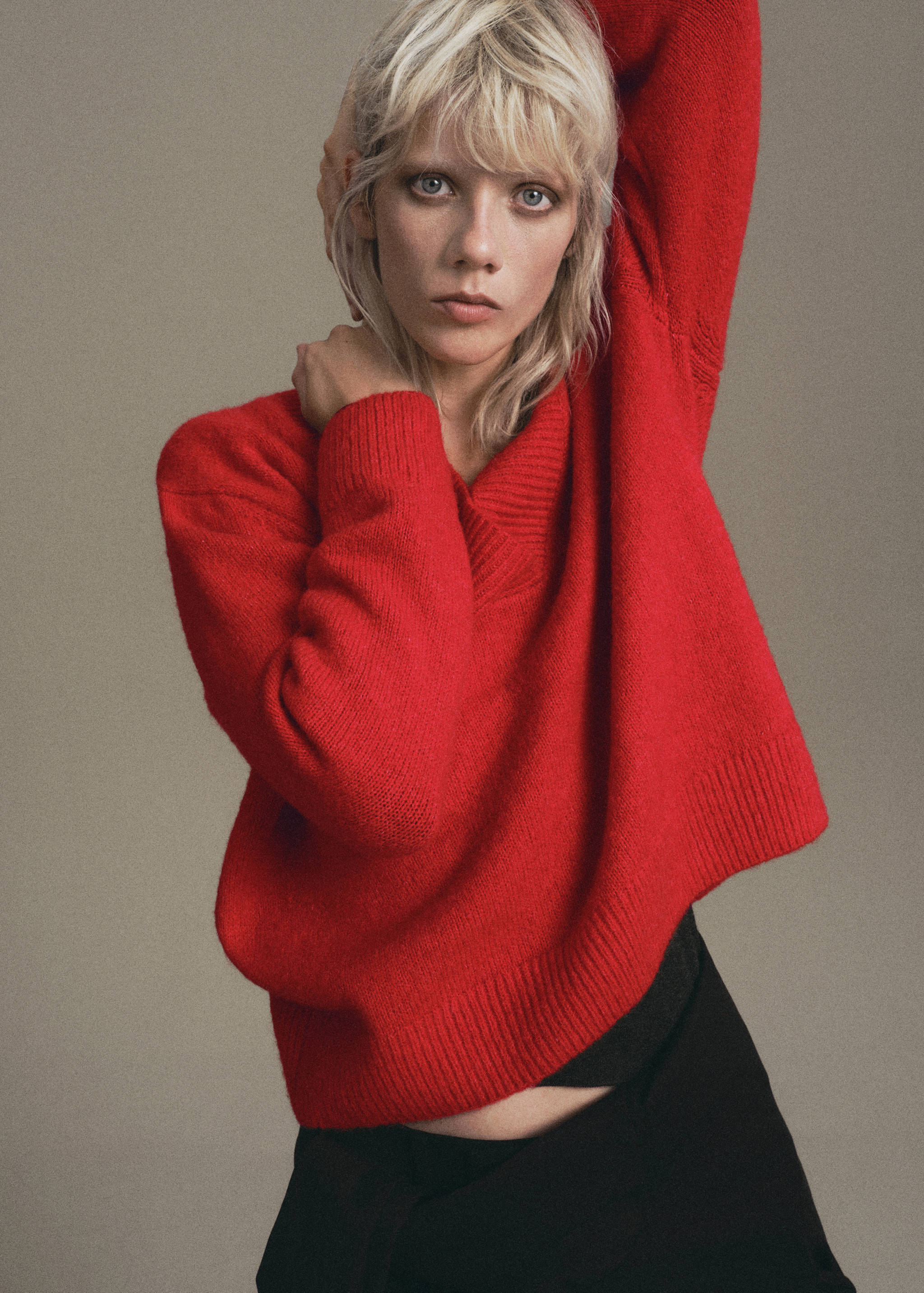 Πουλόβερ χοντρή πλέξη λαιμός V - Μεσαίο πλάνο