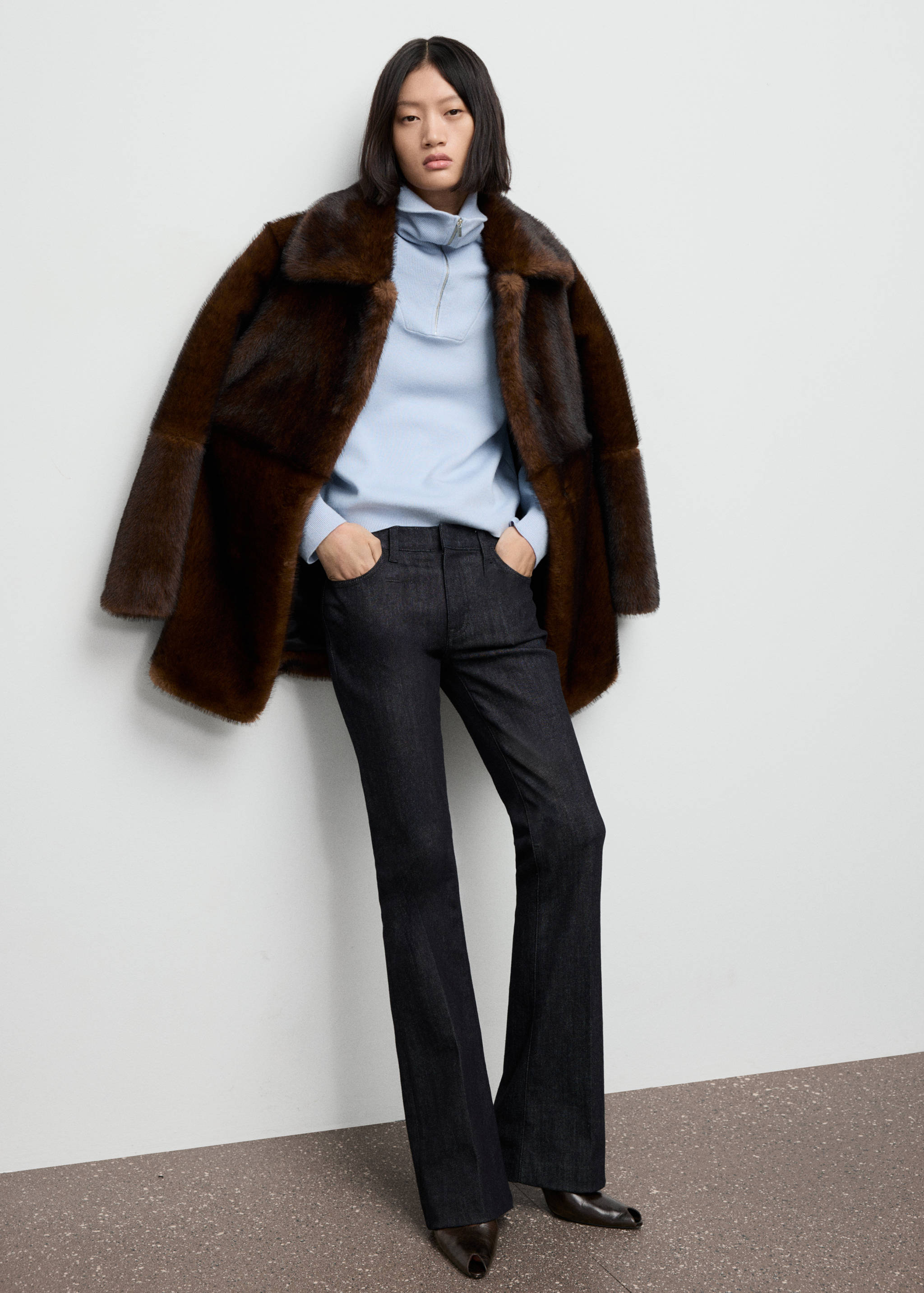 Pull col roulé zippé - Plan général