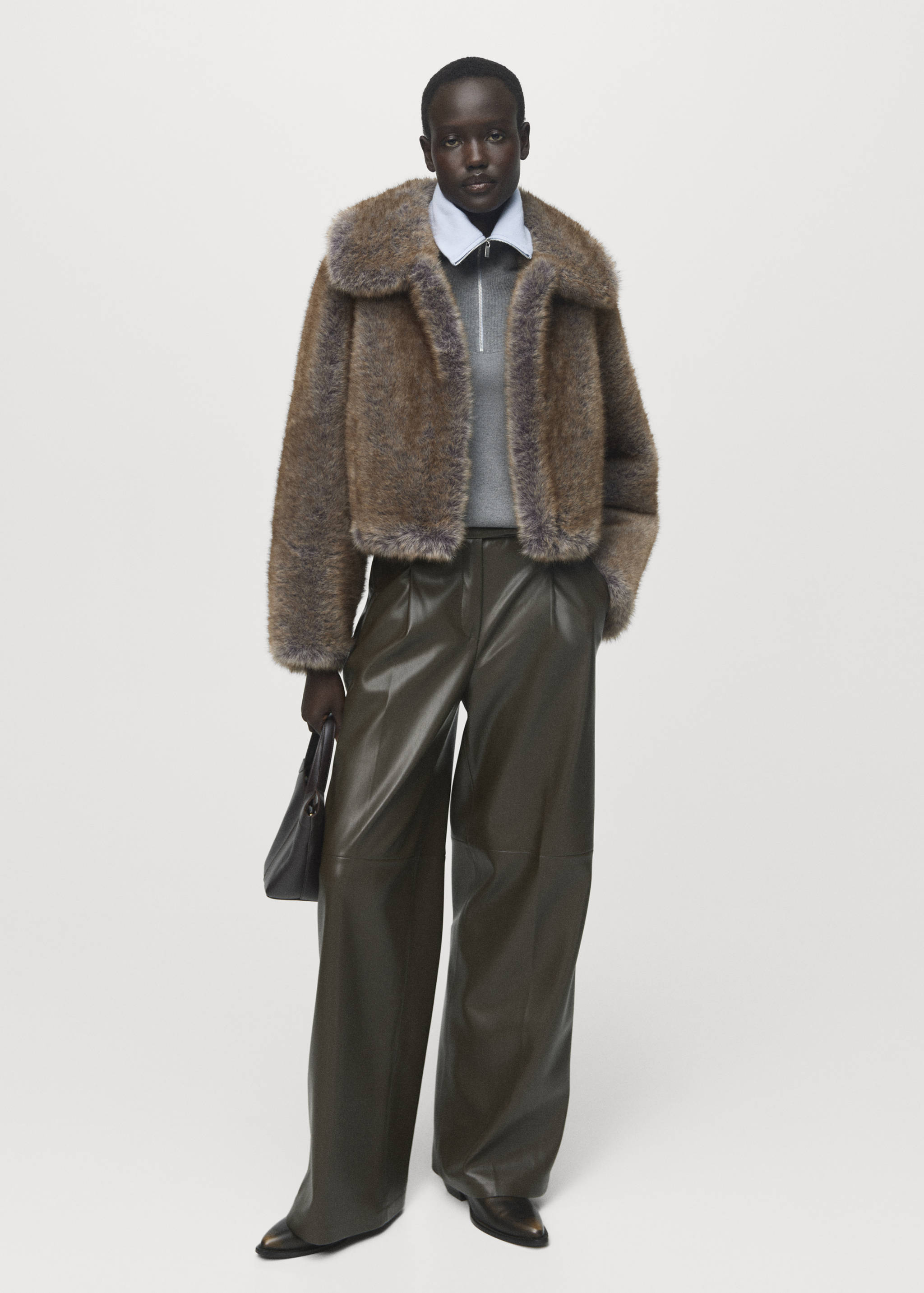 Pull col roulé zippé - Plan général