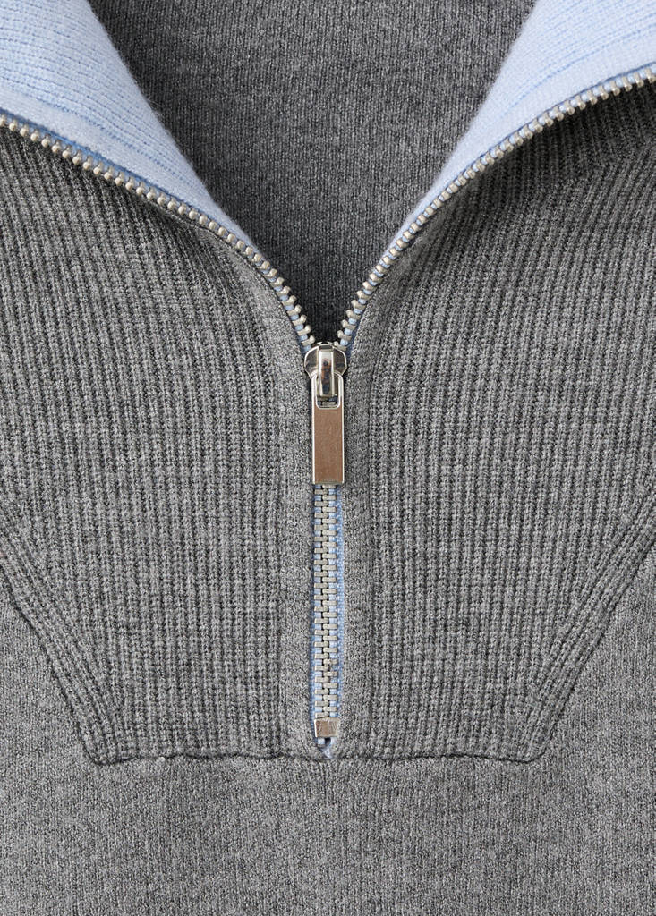 Turtleneck sweater with zip — Grey