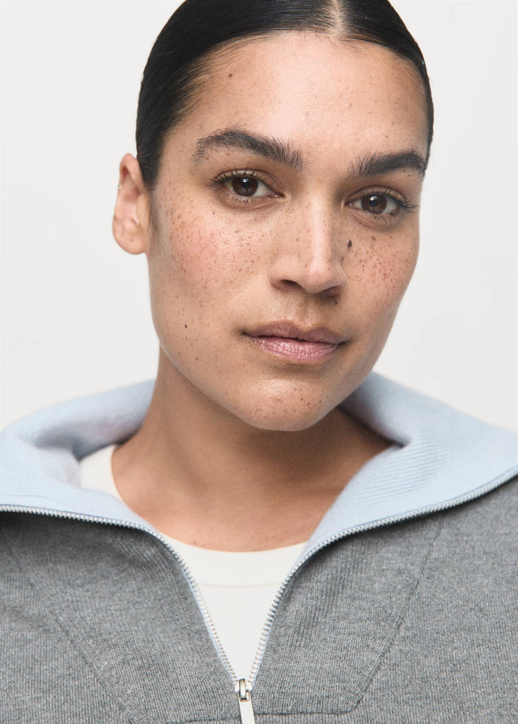 Turtleneck sweater with zip — Grey