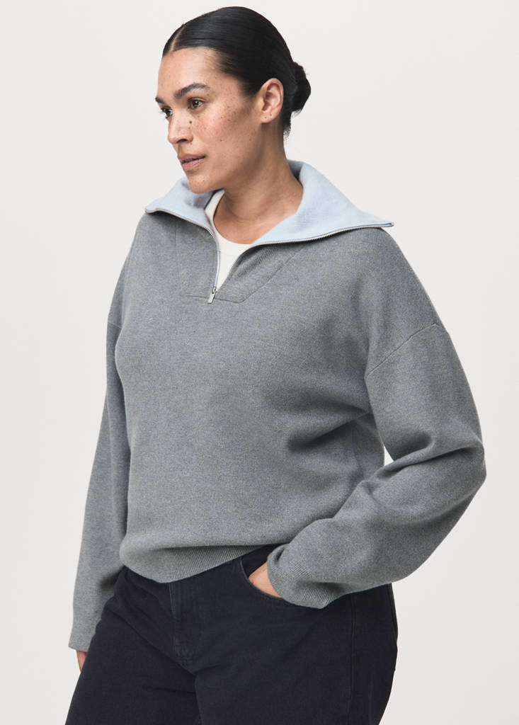 Turtleneck sweater with zip — Grey