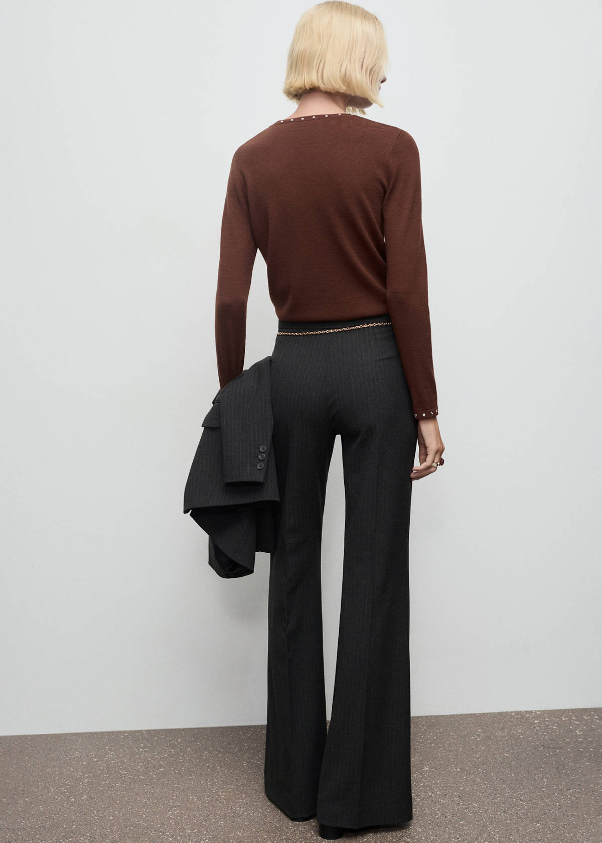 Studded knitted sweater — Brown