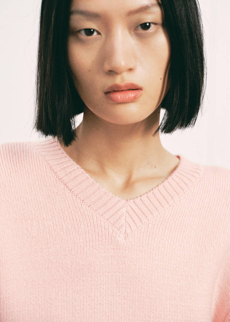 V-neck knit sweater — Pastel Pink