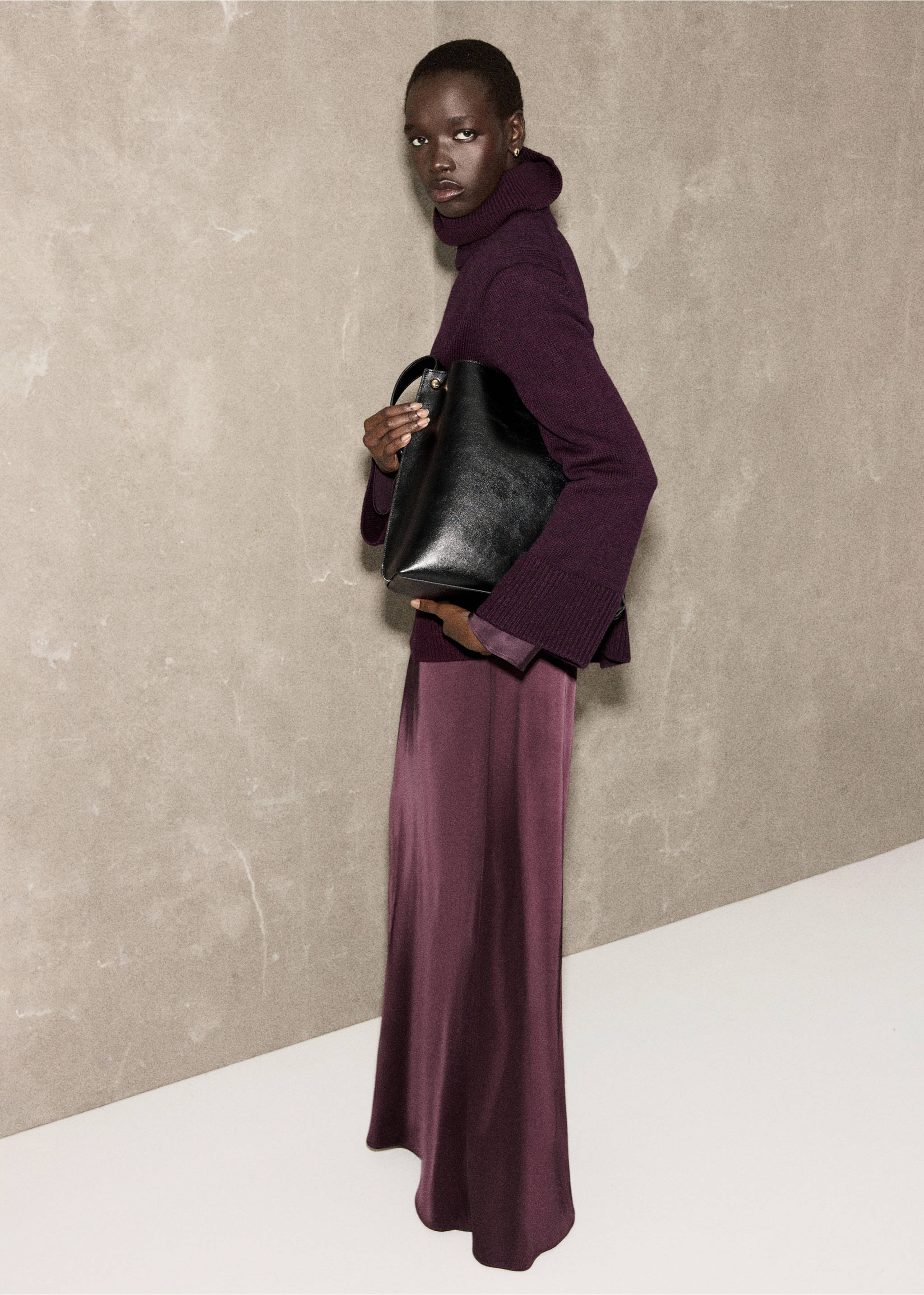 Turtleneck sweater with slits - General plane, Wine. Ref: 17007843-00.