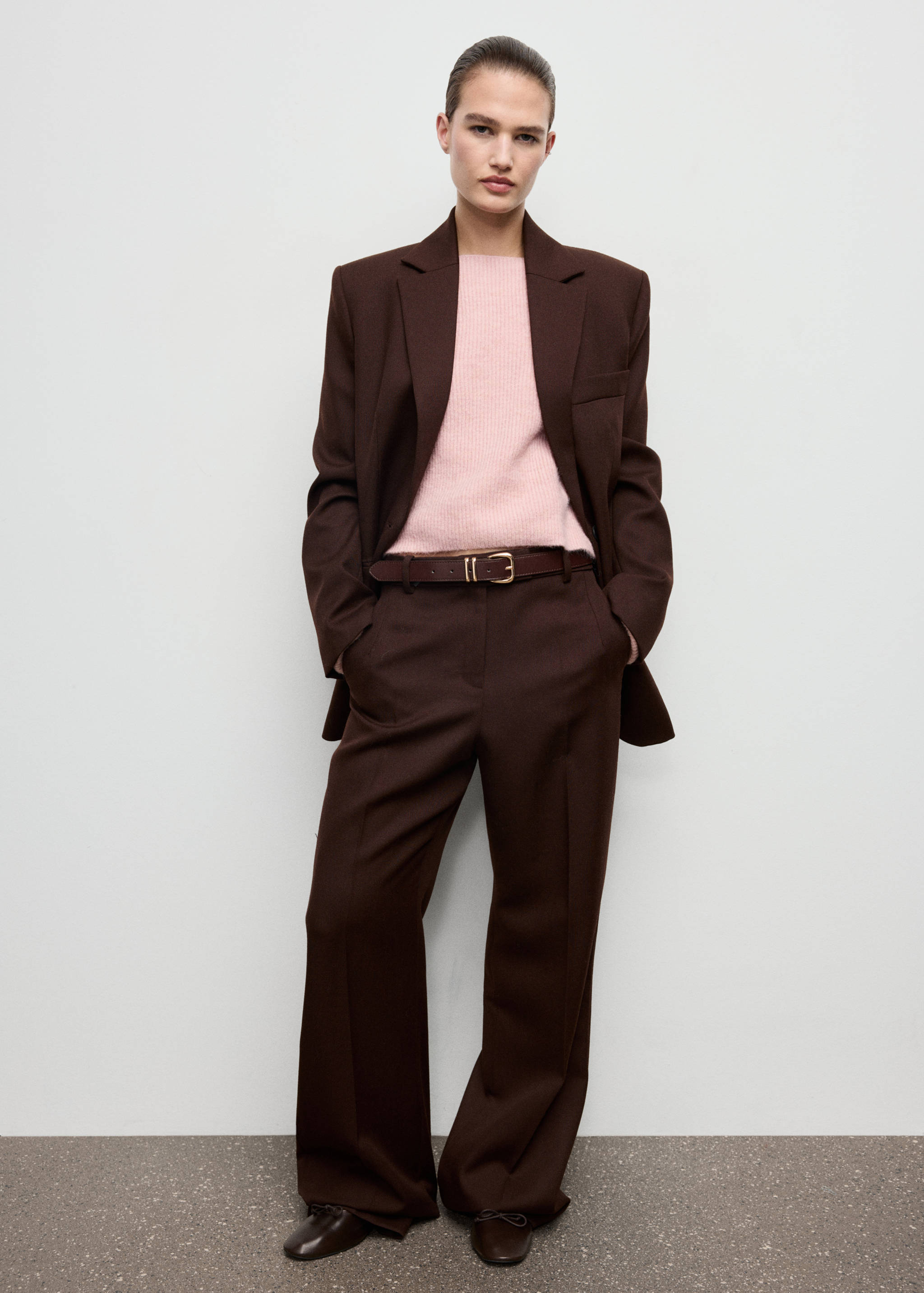 Knitted ribbed sweater - General plane