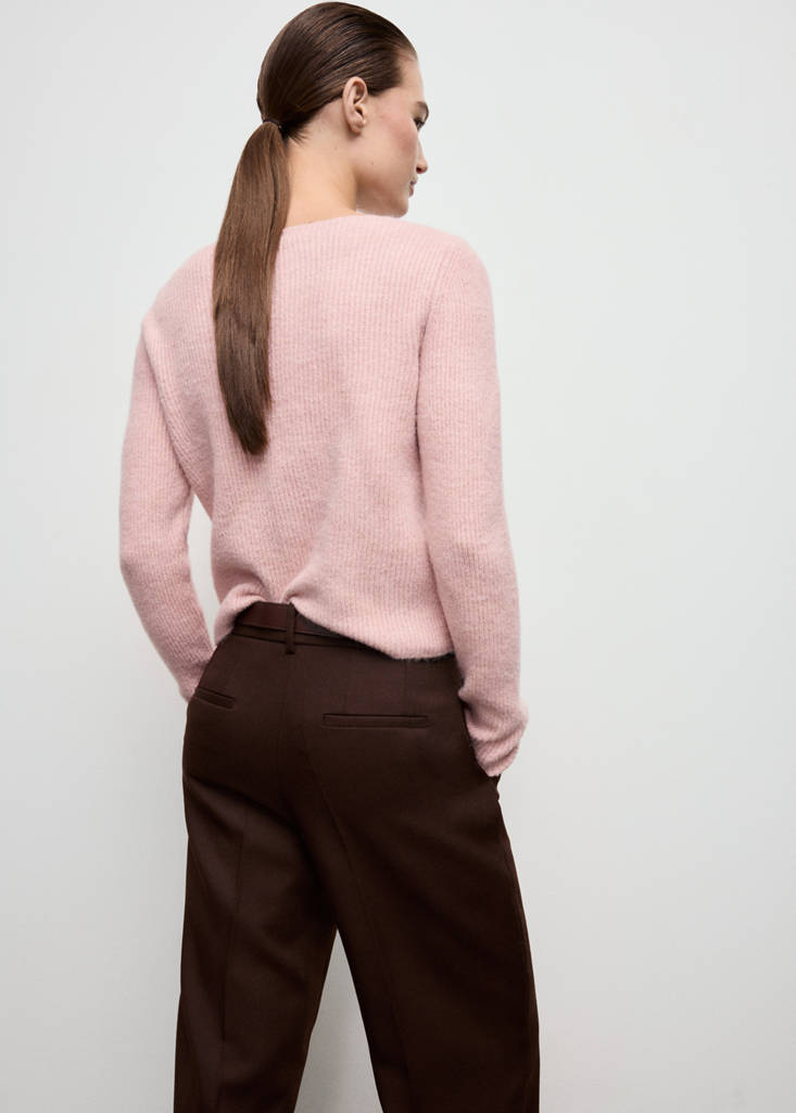 Knitted ribbed sweater — Pastel Pink