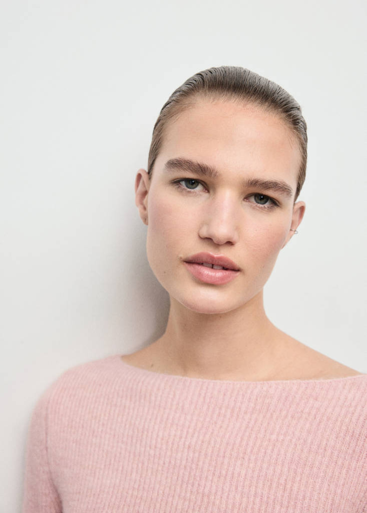 Knitted ribbed sweater — Pastel Pink