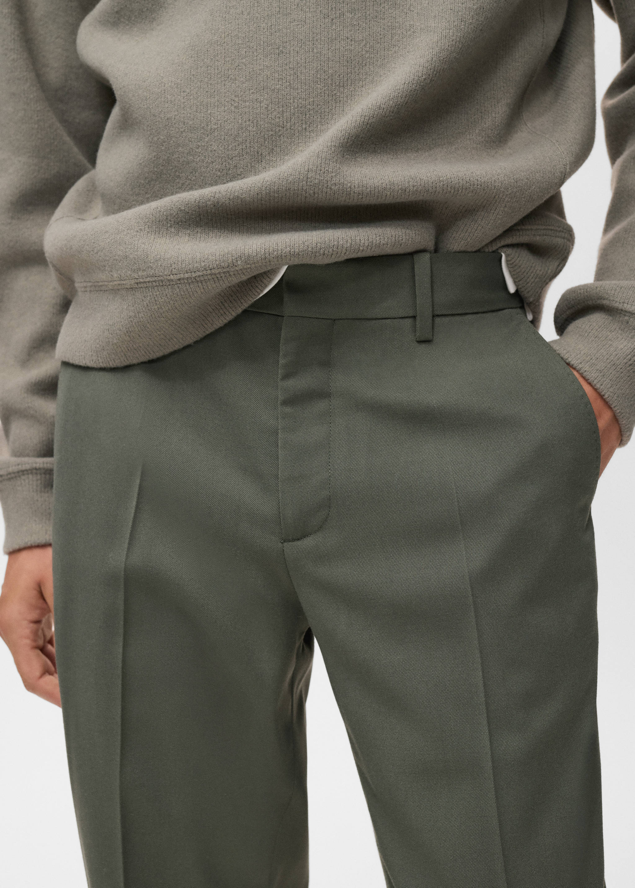 Струящиеся брюки regular fit - Деталь изделия 1